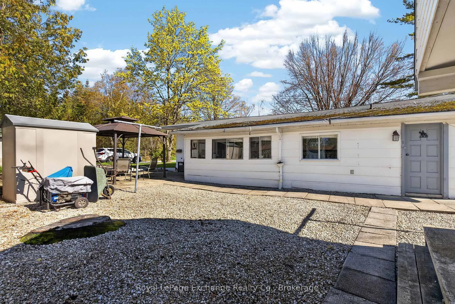 Photo 35 of 404 Browns Lane, Huron-Kinloss — HOMEH