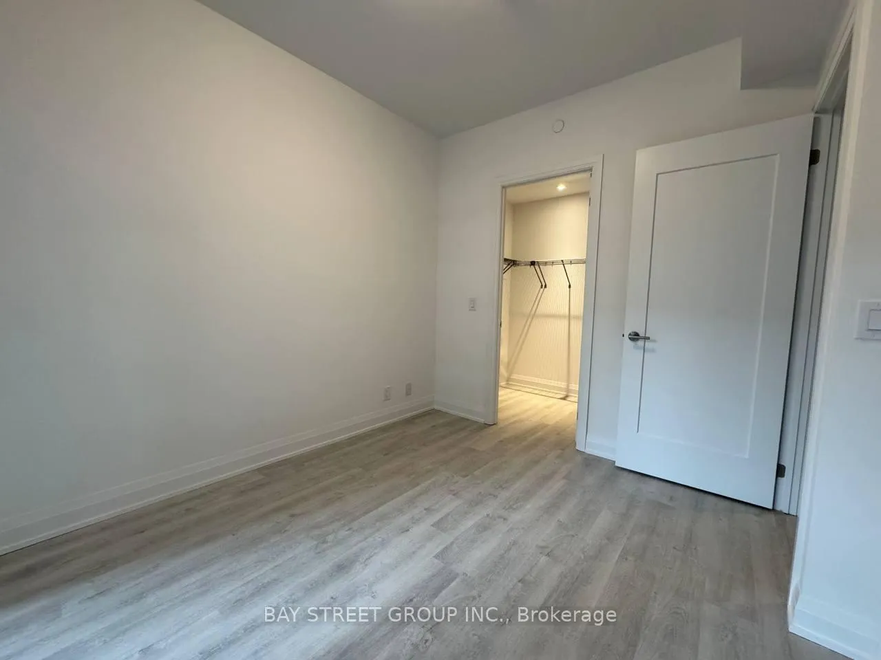 Photo 10 of Unit 702, 65 Broadway Avenue, Toronto, Mount Pleasant West — HOMEH
