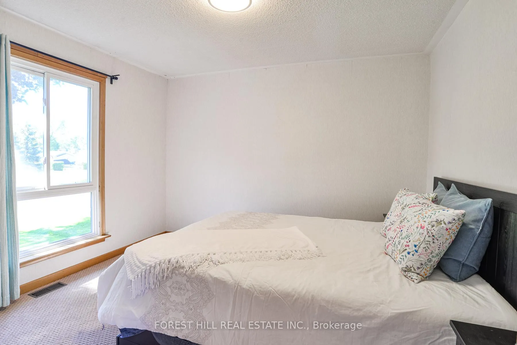 Photo 17 of 35 Old Indian Trail, Ramara, Brechin — HOMEH