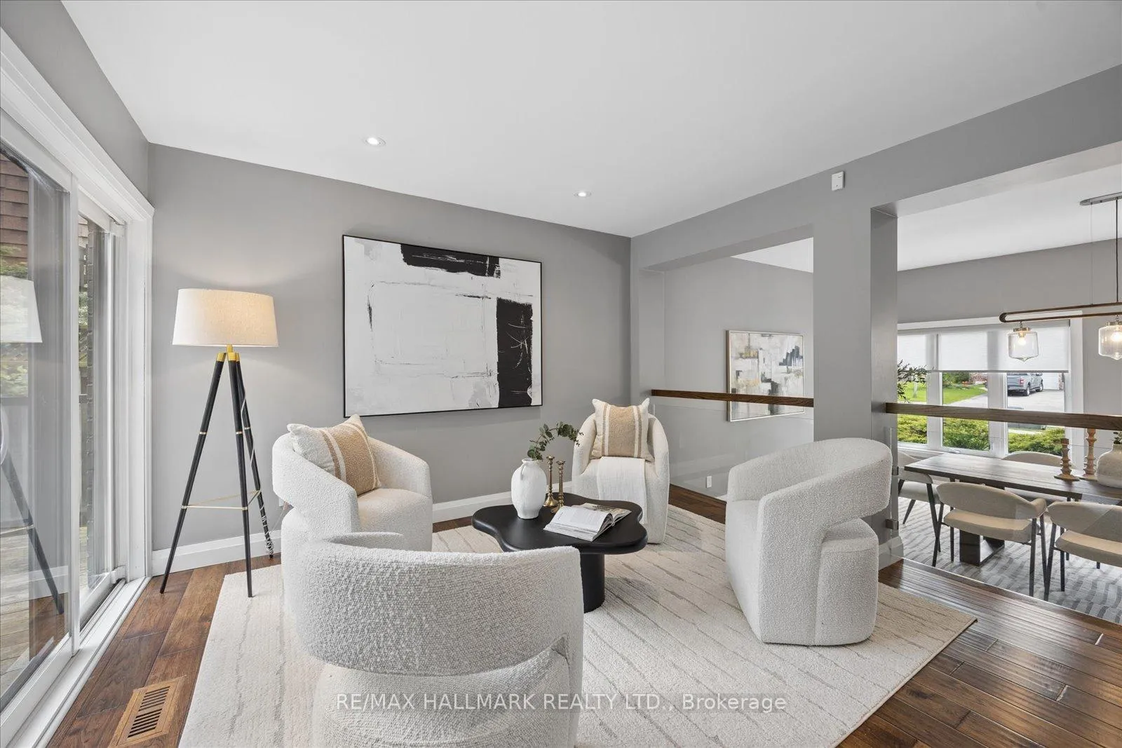 Photo 4 of 28 Reesorville Road, Markham, Markham Village — HOMEH