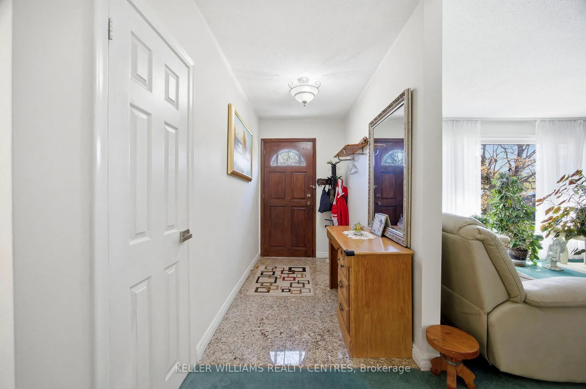 Photo 3 of 30 Bendale Boulevard W, Scarborough, Bendale — HOMEH
