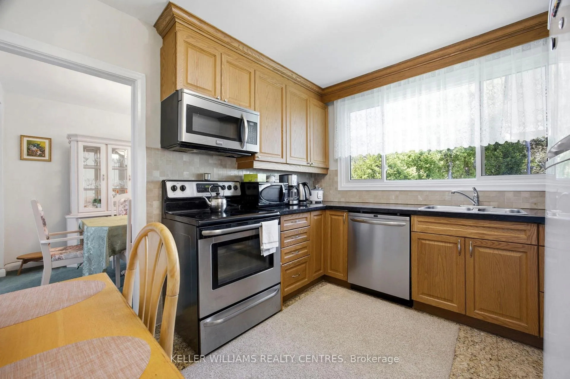 Photo 10 of 30 Bendale Boulevard W, Scarborough, Bendale — HOMEH