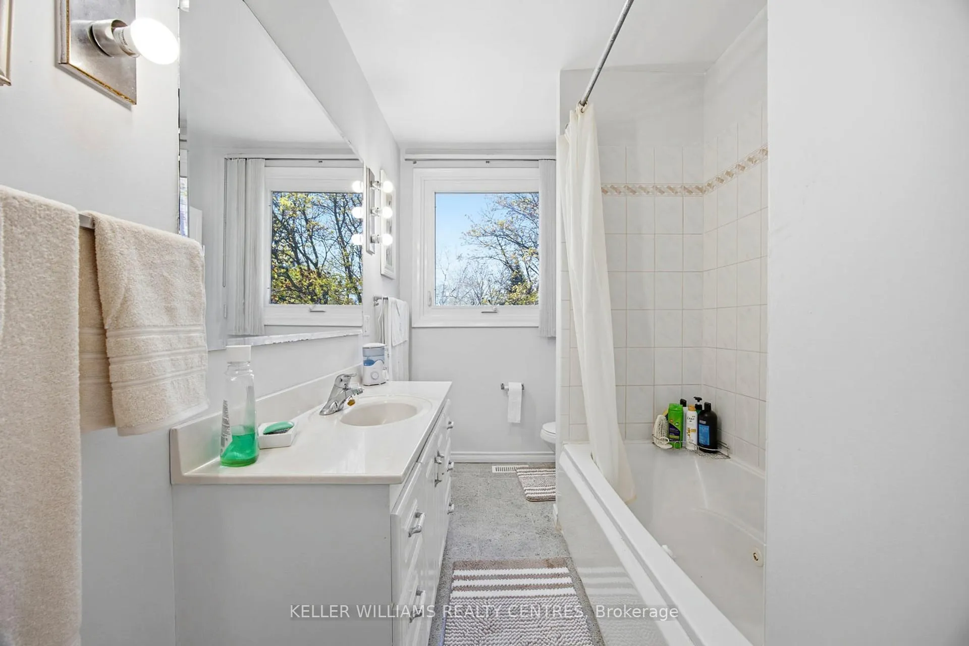 Photo 12 of 30 Bendale Boulevard W, Scarborough, Bendale — HOMEH