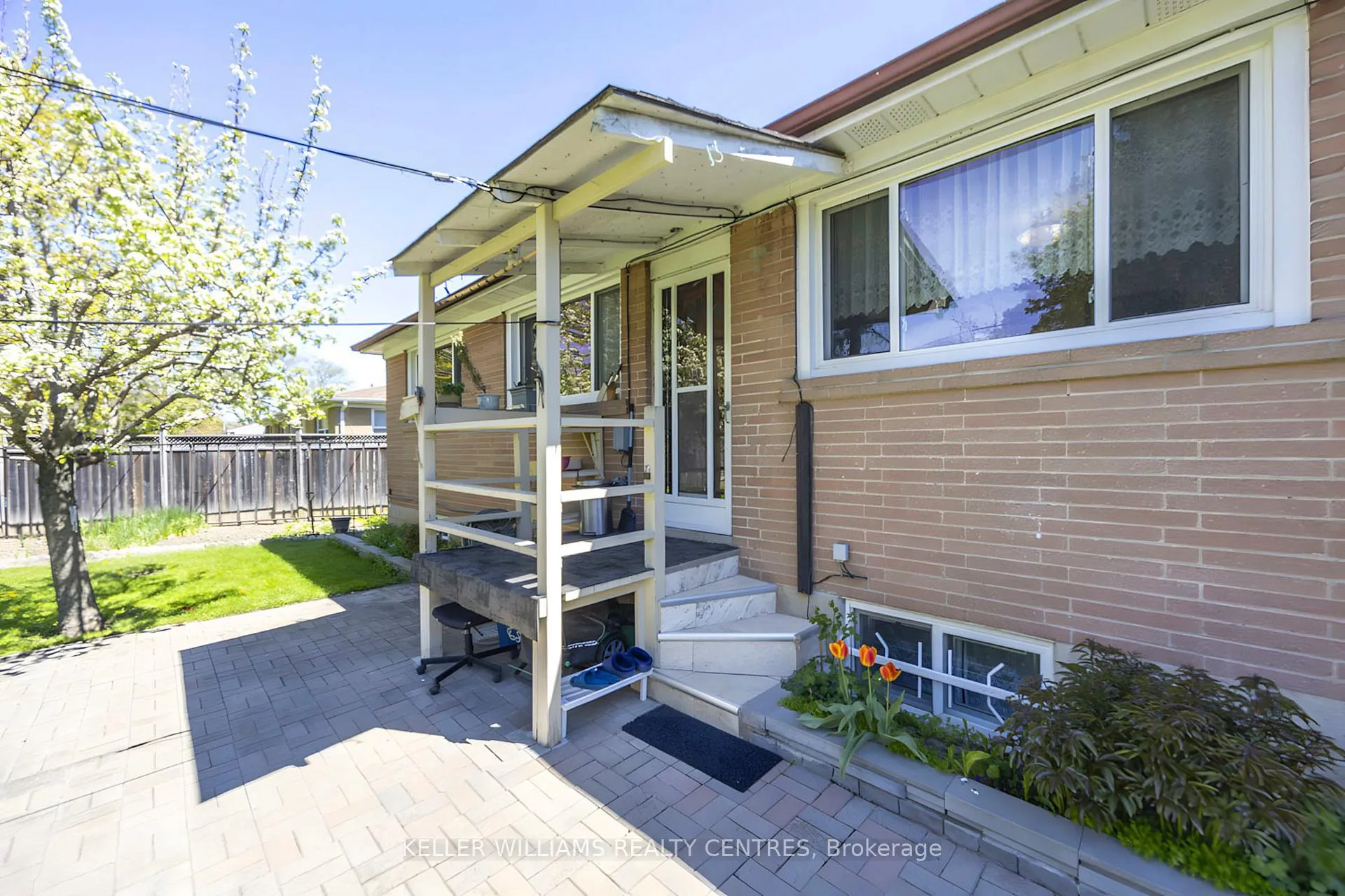 Photo 31 of 30 Bendale Boulevard W, Scarborough, Bendale — HOMEH