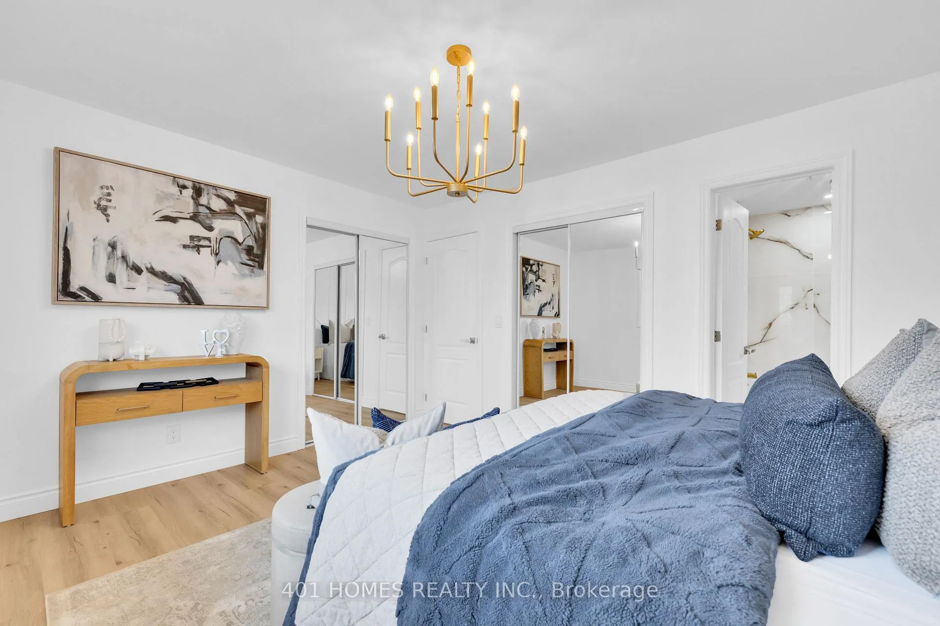 Photo 11 of 10540 Halstead Crescent N, Windsor — HOMEH