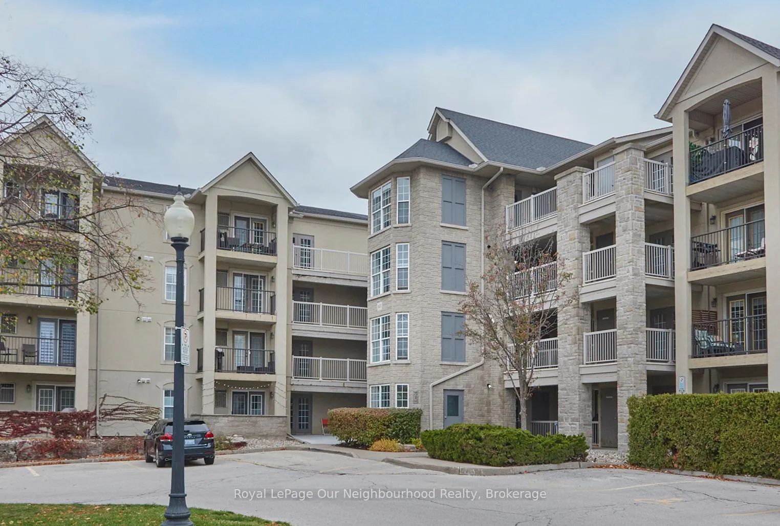 Photo 1 of Unit 208, 1431 Walker's Line, Burlington, Tansley — HOMEH