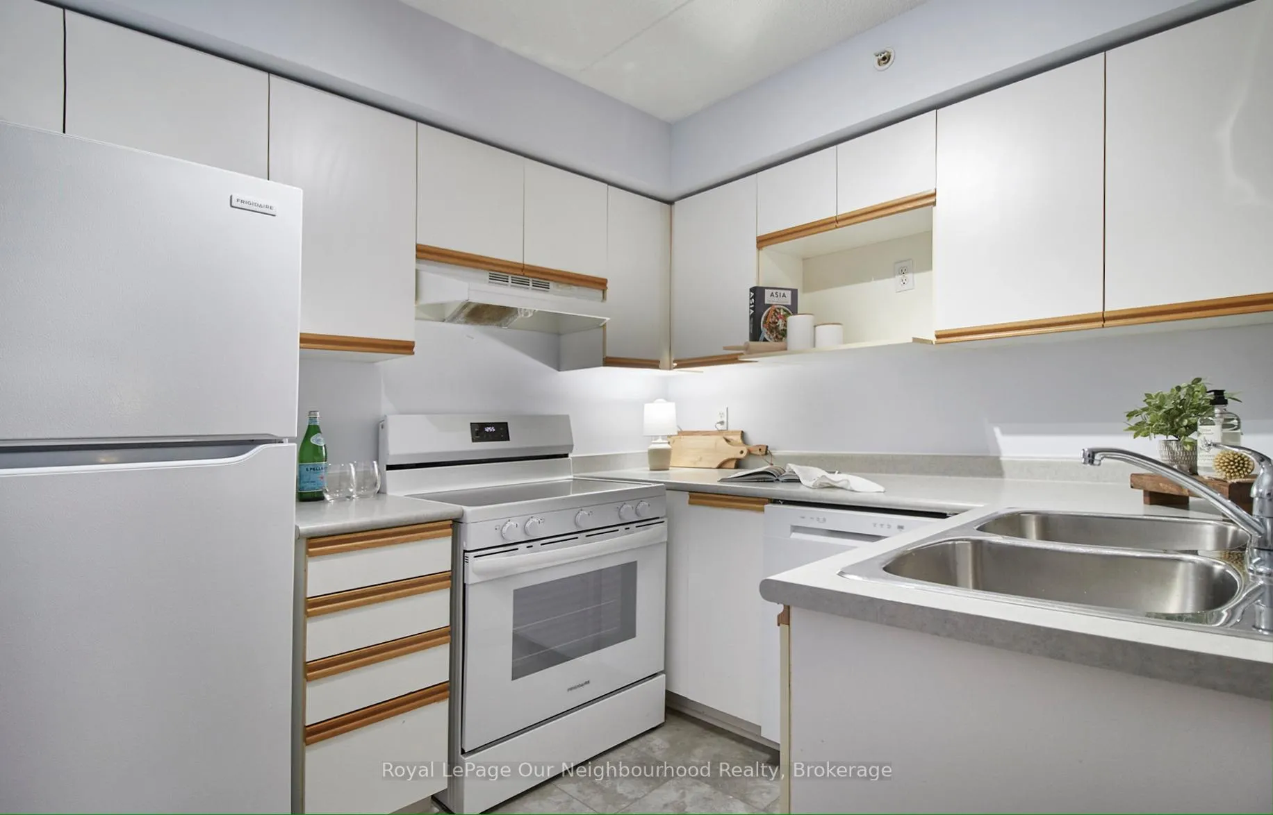 Photo 12 of Unit 208, 1431 Walker's Line, Burlington, Tansley — HOMEH