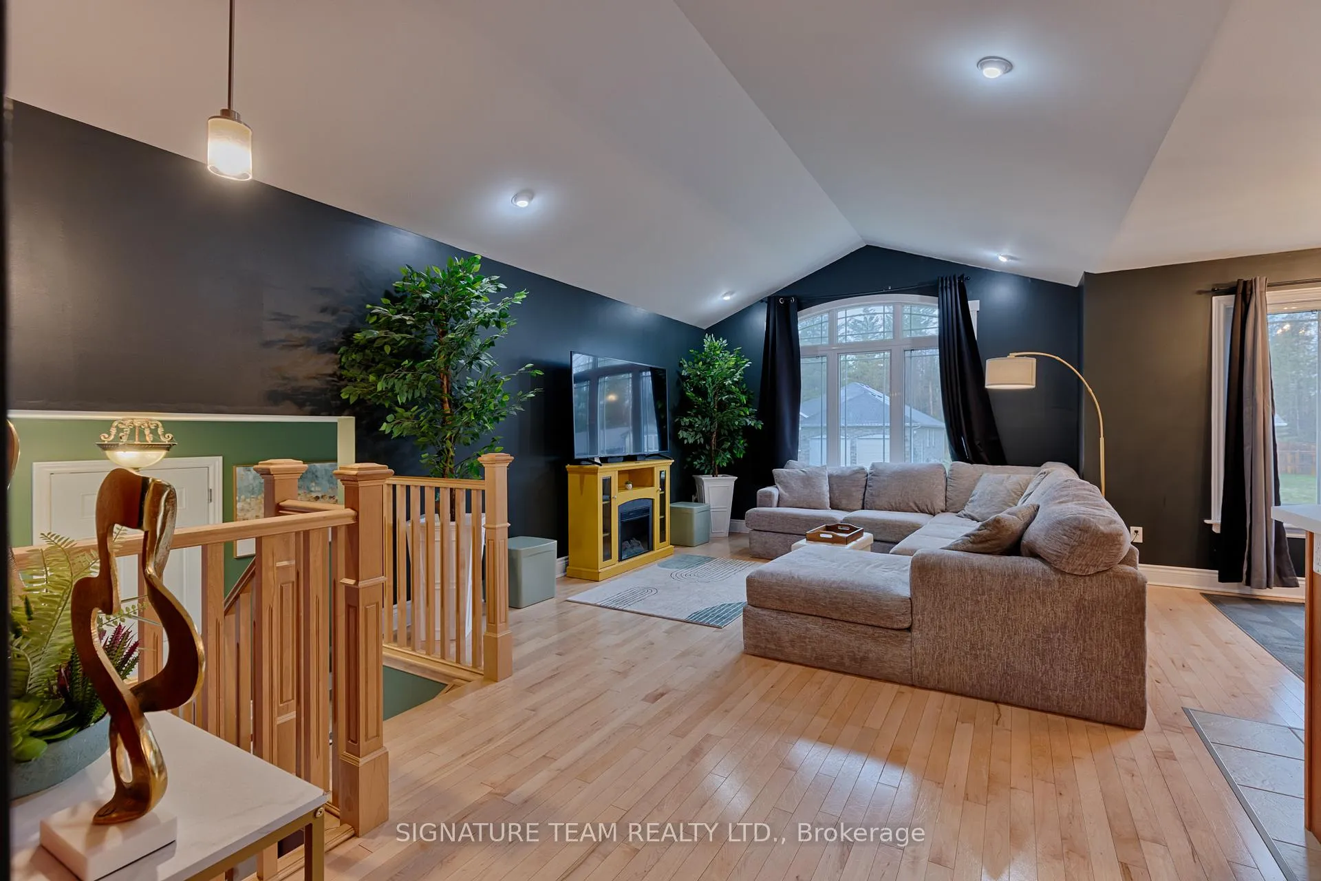 Photo 9 of 1017 Beatty Crescent, Deep River — HOMEH