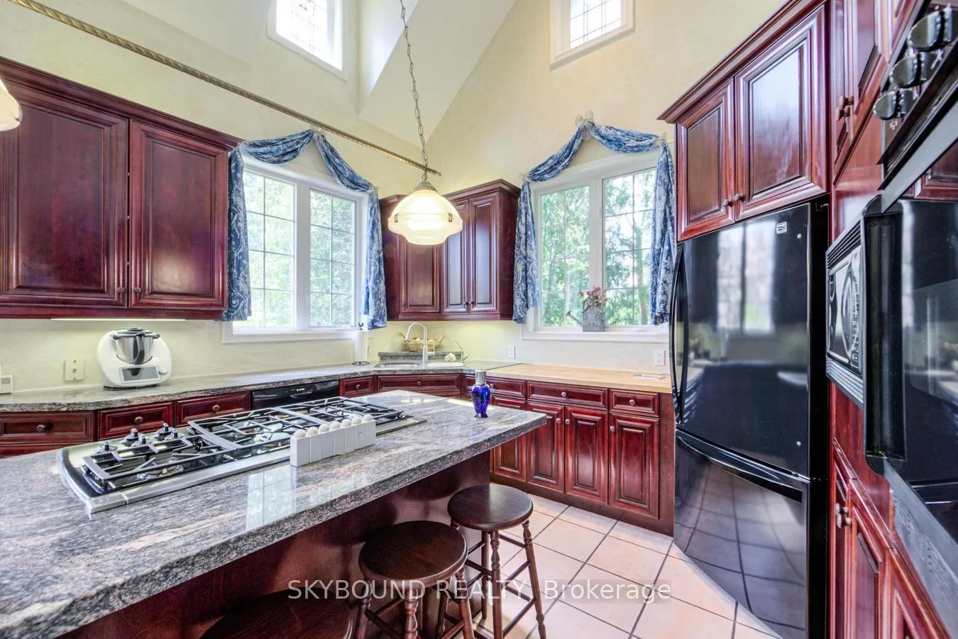 Photo 14 of 58 Kirk Drive, Markham, Royal Orchard — HOMEH