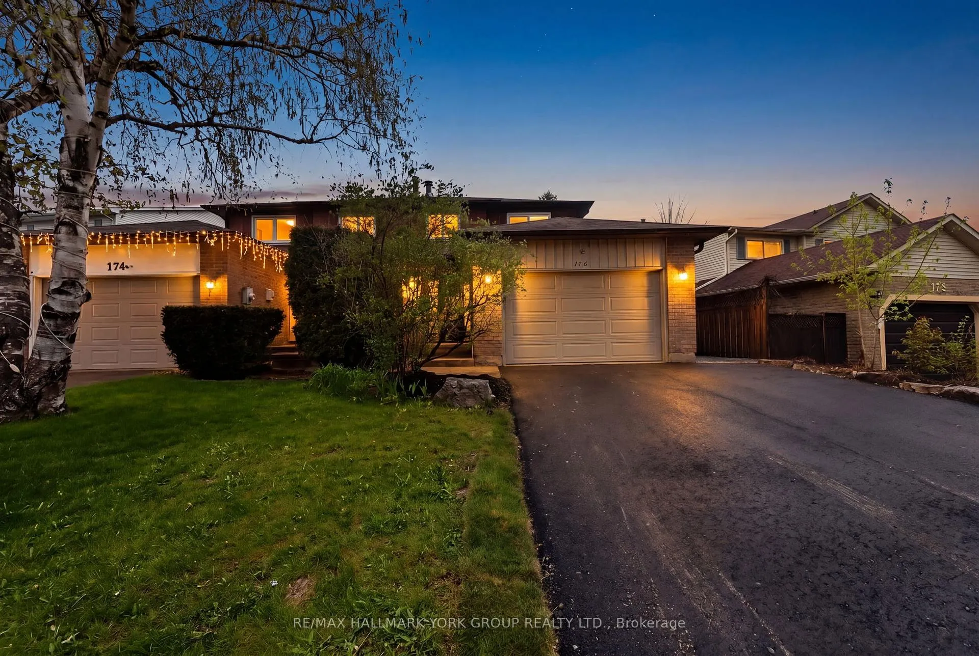 Photo 2 of 176 Spruce Street, Aurora, Aurora Village — HOMEH