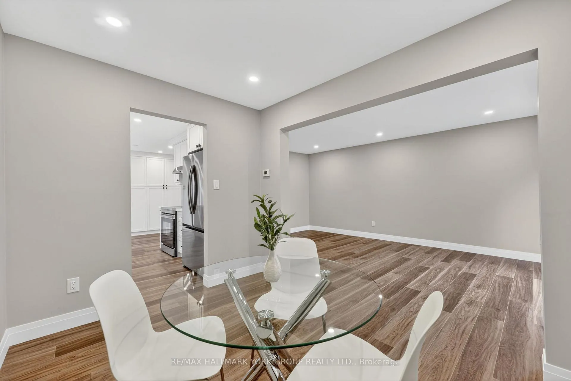 Photo 12 of 176 Spruce Street, Aurora, Aurora Village — HOMEH
