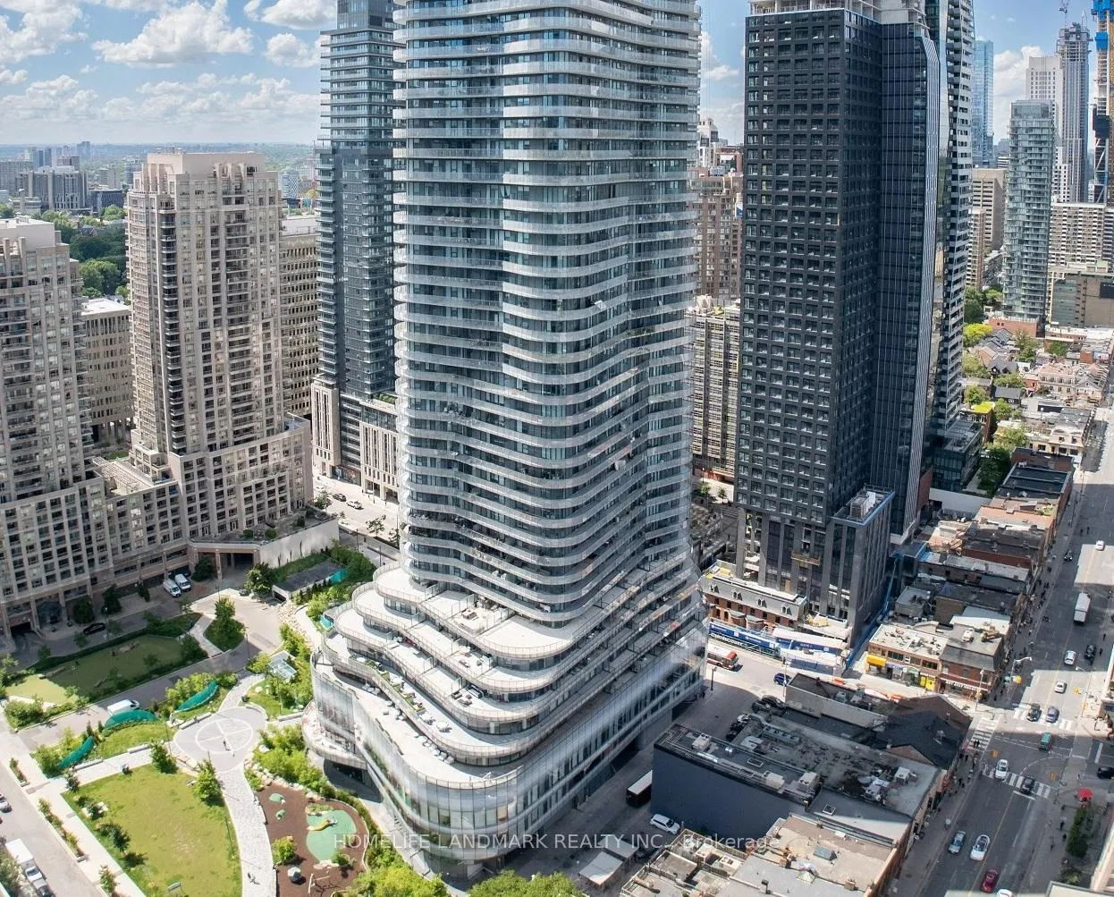 Photo 12 of Unit 912, 11 Wellesley Street W, Toronto, Bay Street Corridor — HOMEH