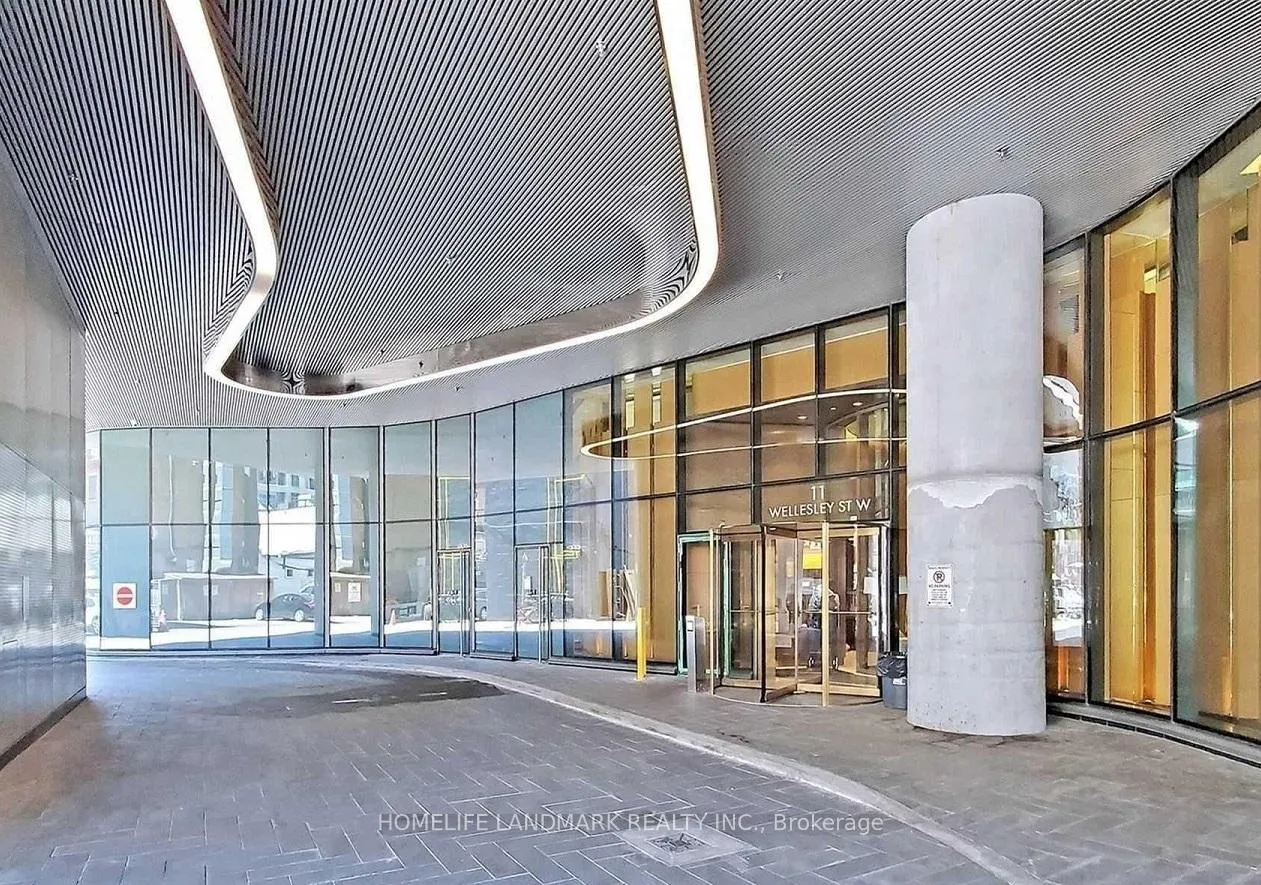 Photo 13 of Unit 912, 11 Wellesley Street W, Toronto, Bay Street Corridor — HOMEH
