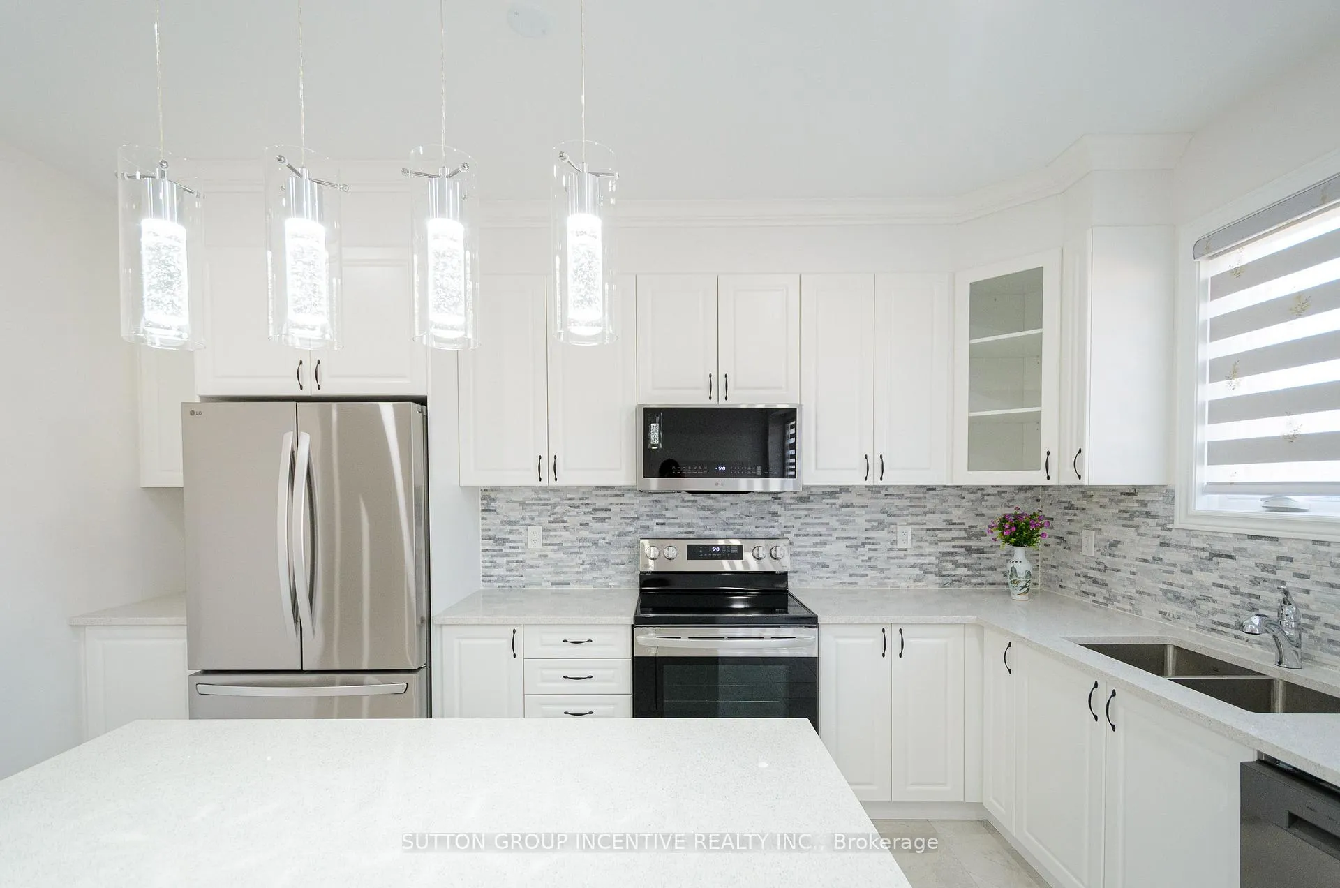 Photo 10 of 37 Baycroft Boulevard, Essa, Angus — HOMEH