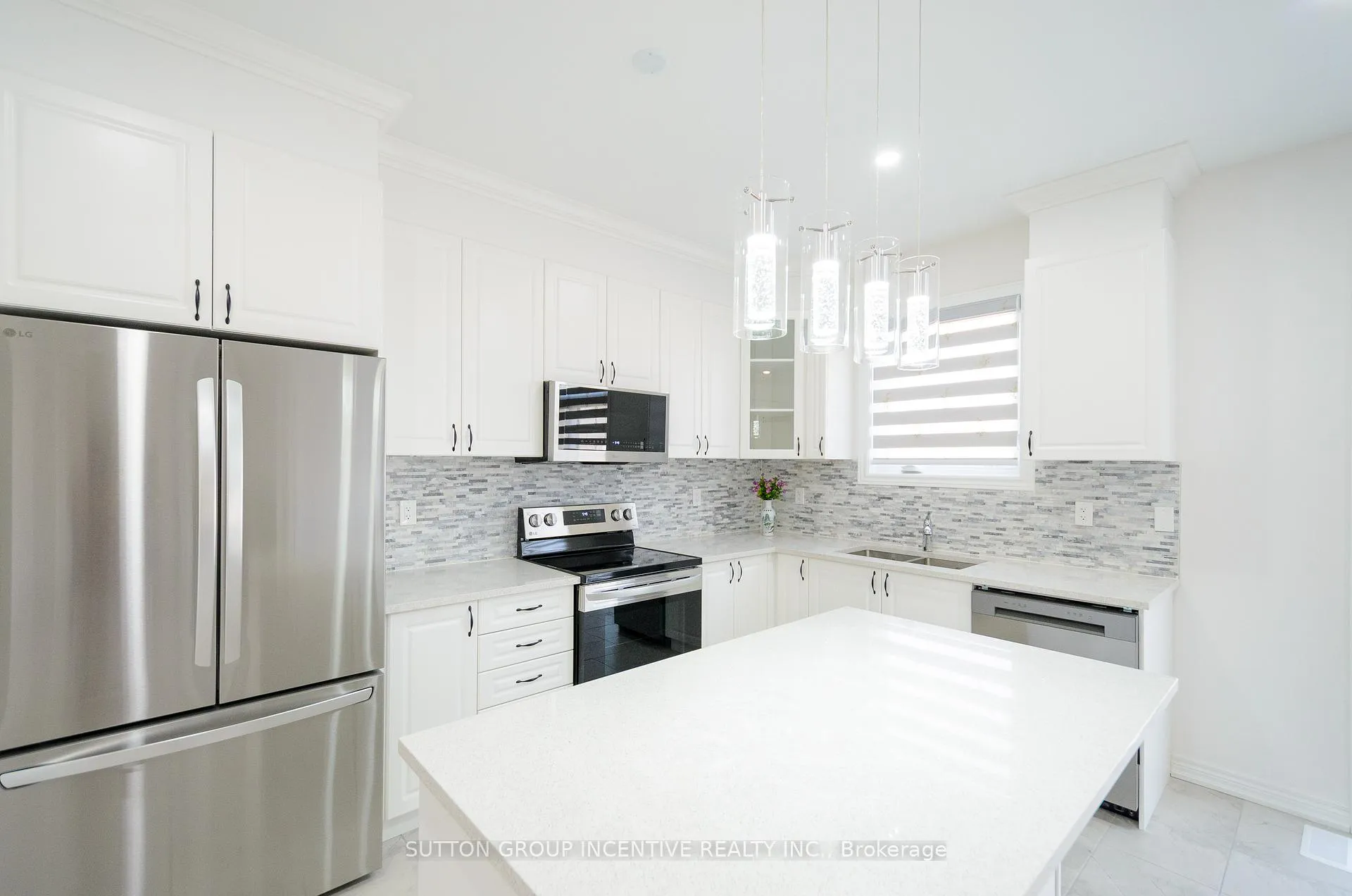 Photo 11 of 37 Baycroft Boulevard, Essa, Angus — HOMEH