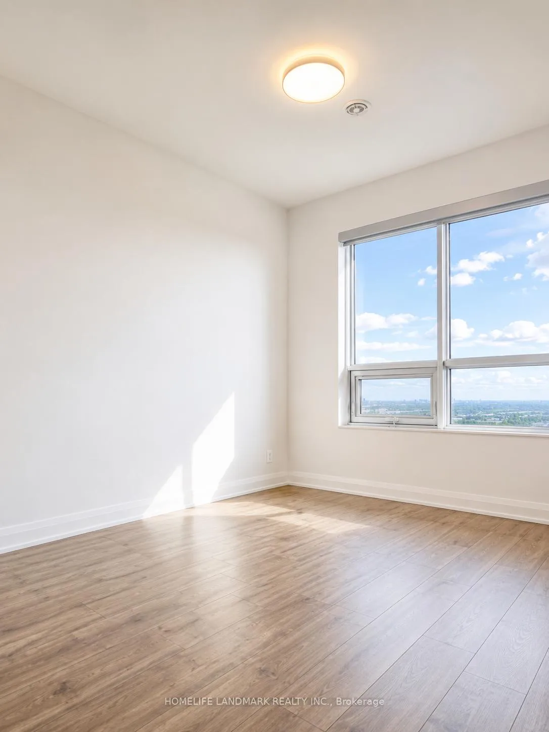 Photo 3 of Unit 3506, 8 Water Walk Drive, Markham, Unionville — HOMEH