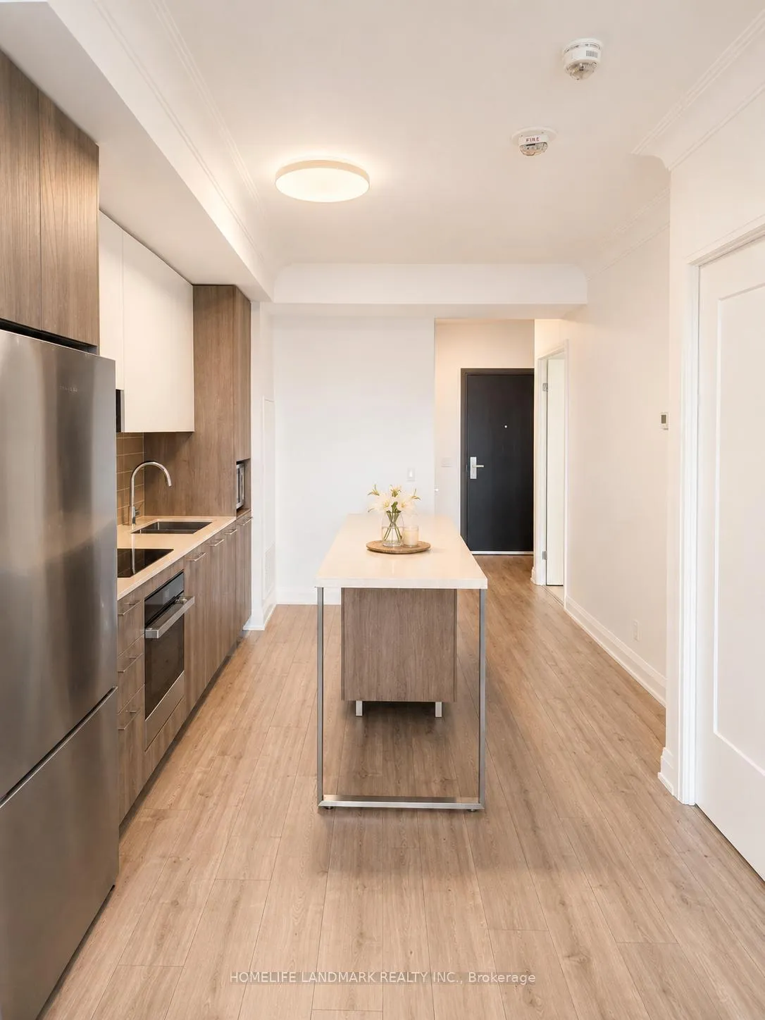 Photo 4 of Unit 3506, 8 Water Walk Drive, Markham, Unionville — HOMEH