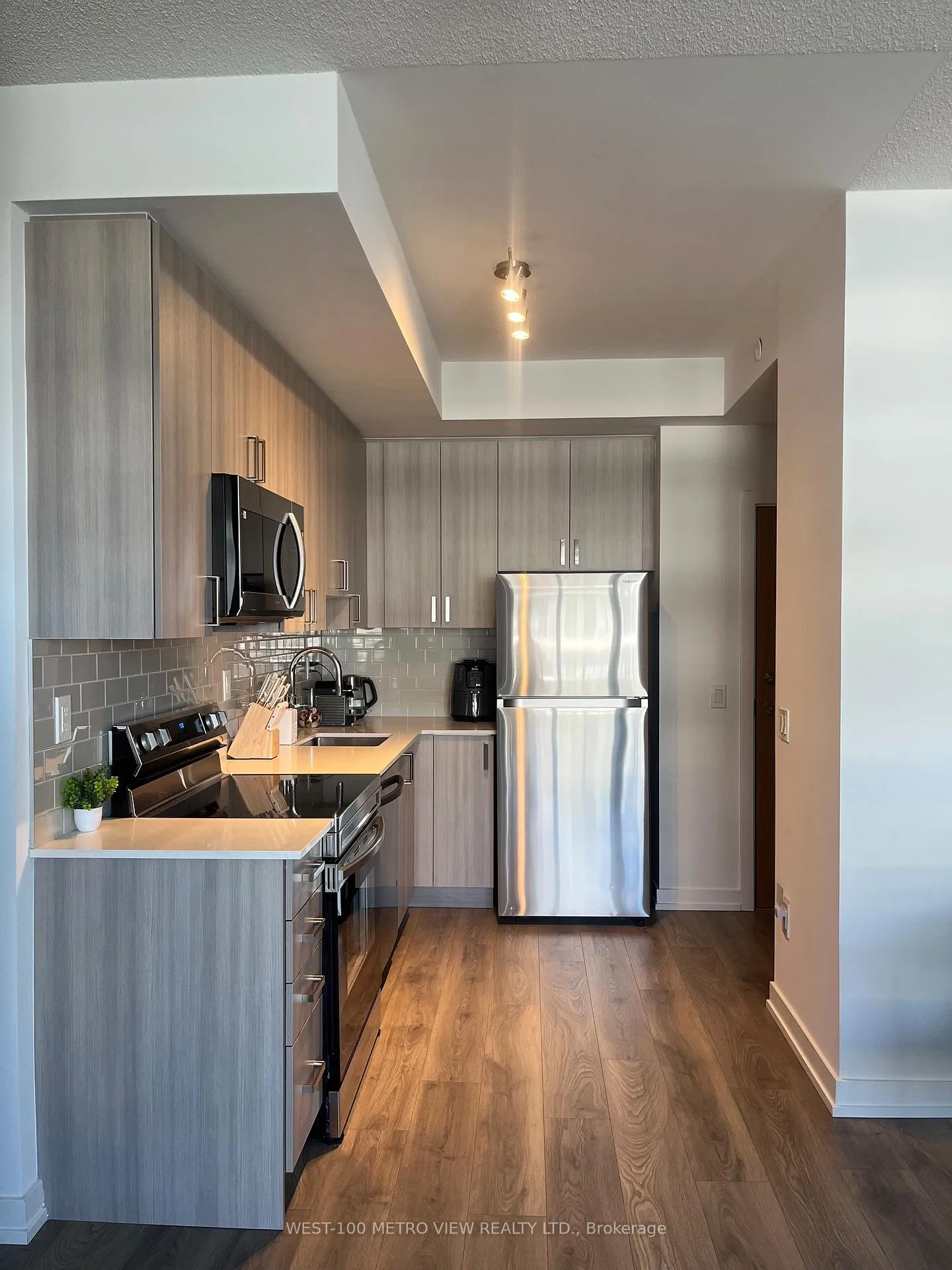 Photo 3 of Unit 2706, 1435 Celebration Drive, Pickering, Bay Ridges — HOMEH