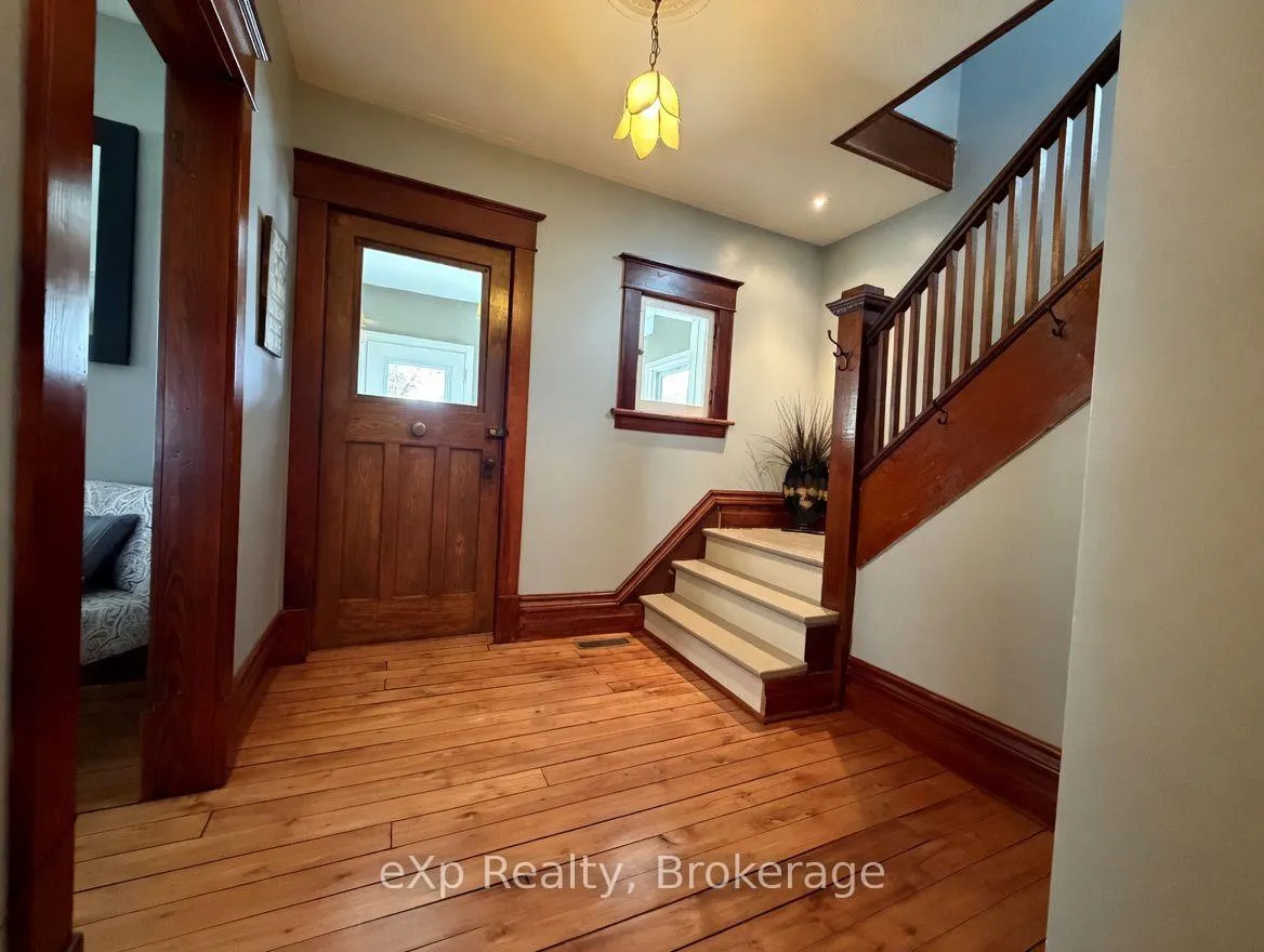 Photo 3 of 625 Gibson Street, Brockton — HOMEH