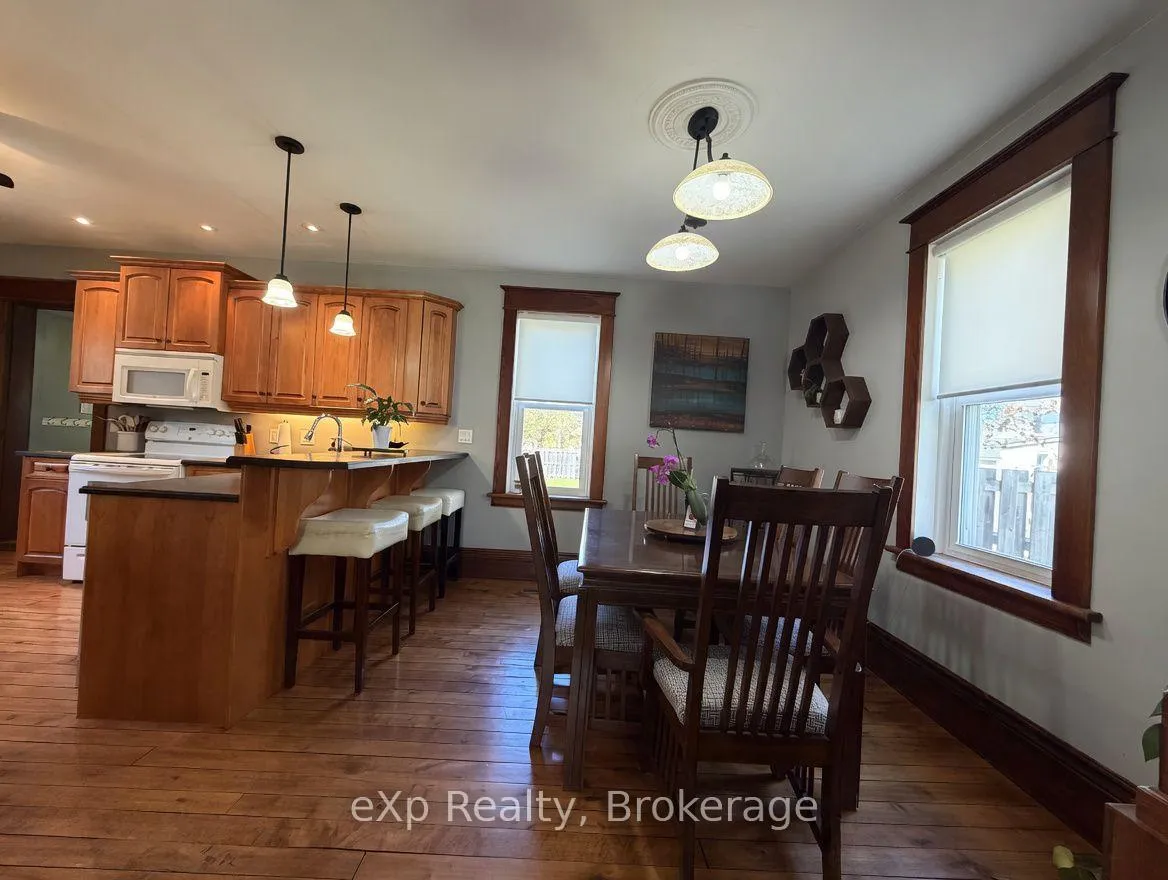 Photo 9 of 625 Gibson Street, Brockton — HOMEH