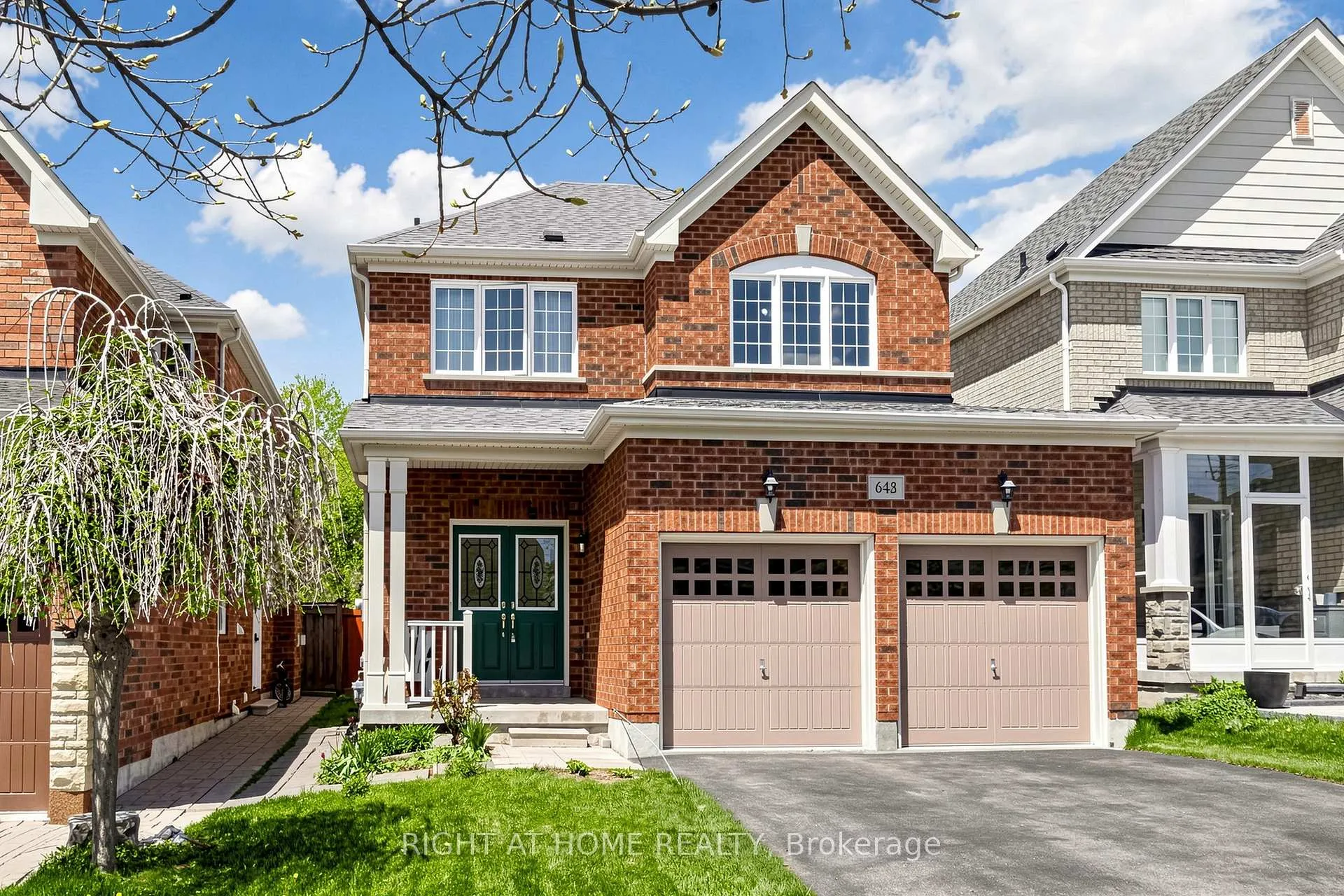 Photo 3 of 648 Blackwood Boulevard, Oshawa, Taunton — HOMEH