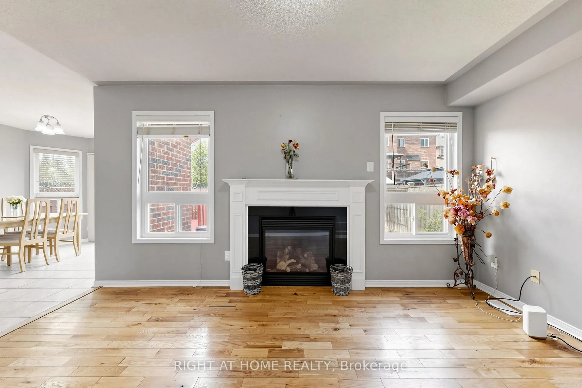 Photo 9 of 648 Blackwood Boulevard, Oshawa, Taunton — HOMEH