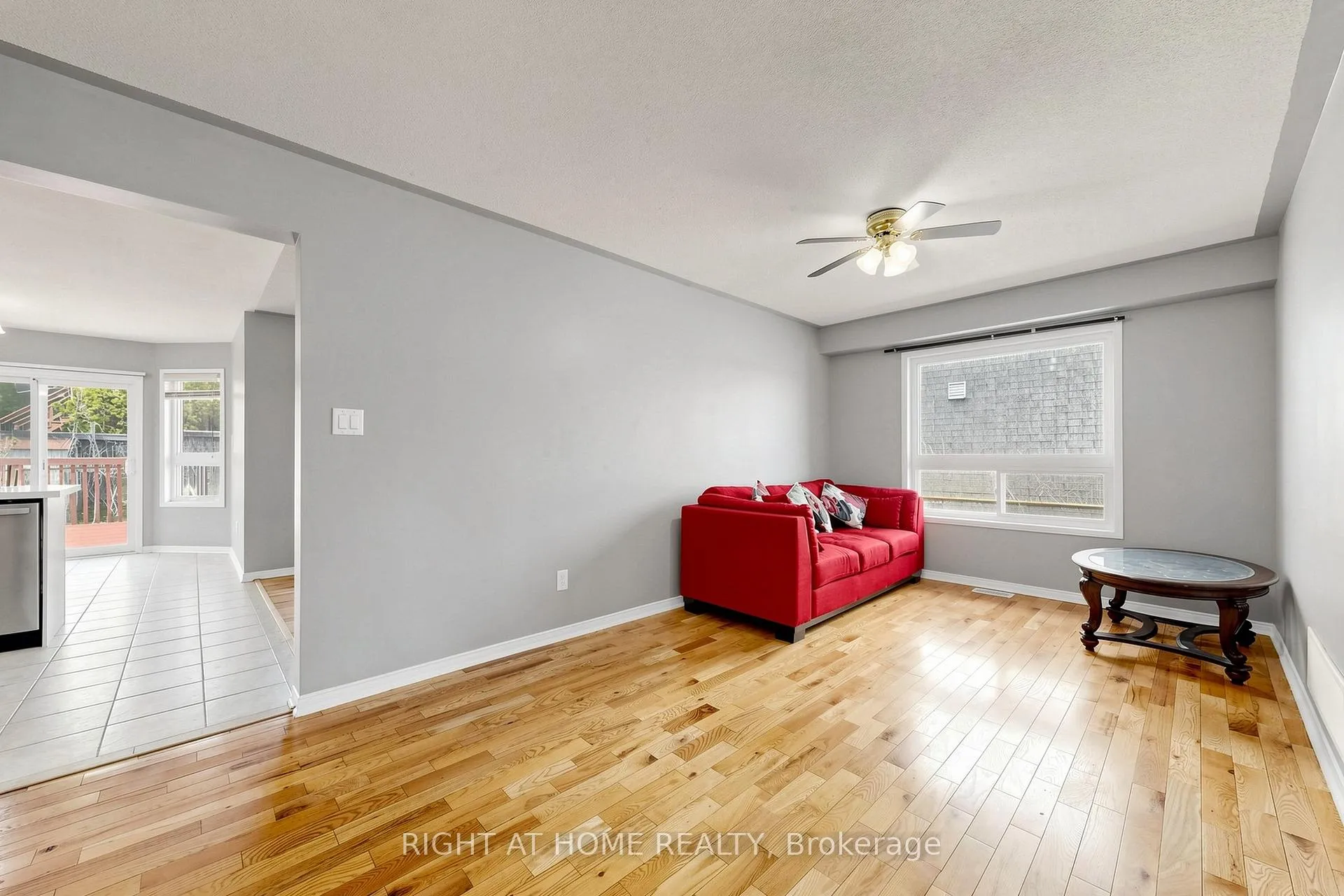 Photo 19 of 648 Blackwood Boulevard, Oshawa, Taunton — HOMEH