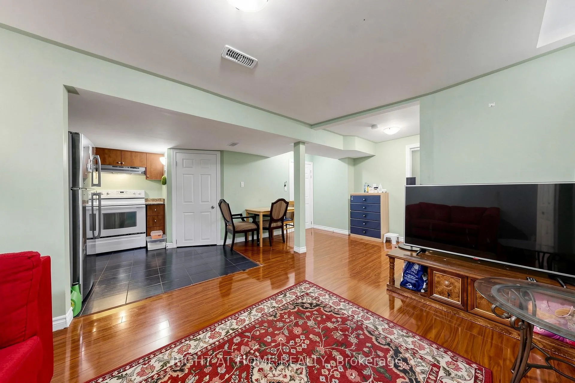 Photo 22 of 648 Blackwood Boulevard, Oshawa, Taunton — HOMEH