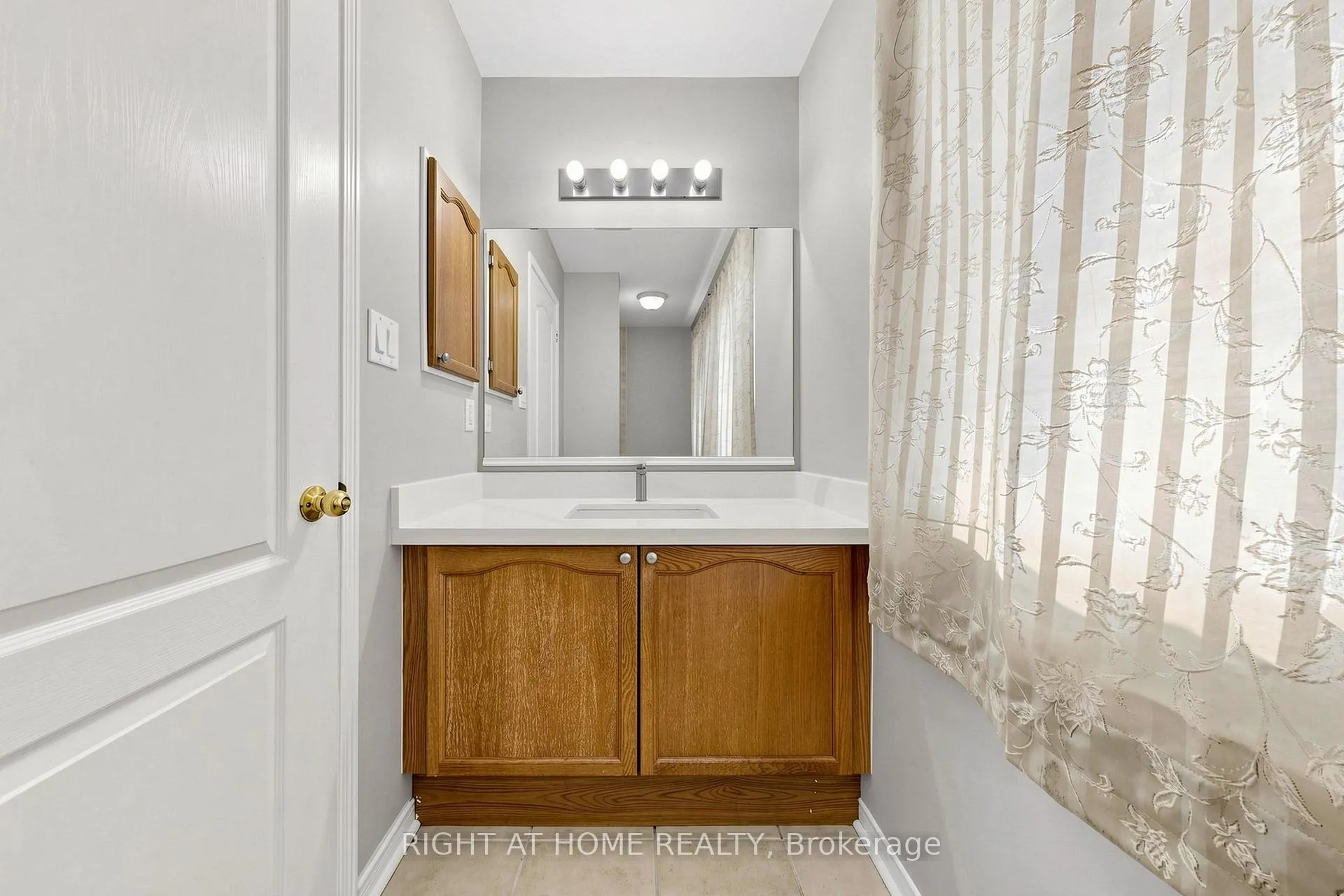 Photo 27 of 648 Blackwood Boulevard, Oshawa, Taunton — HOMEH