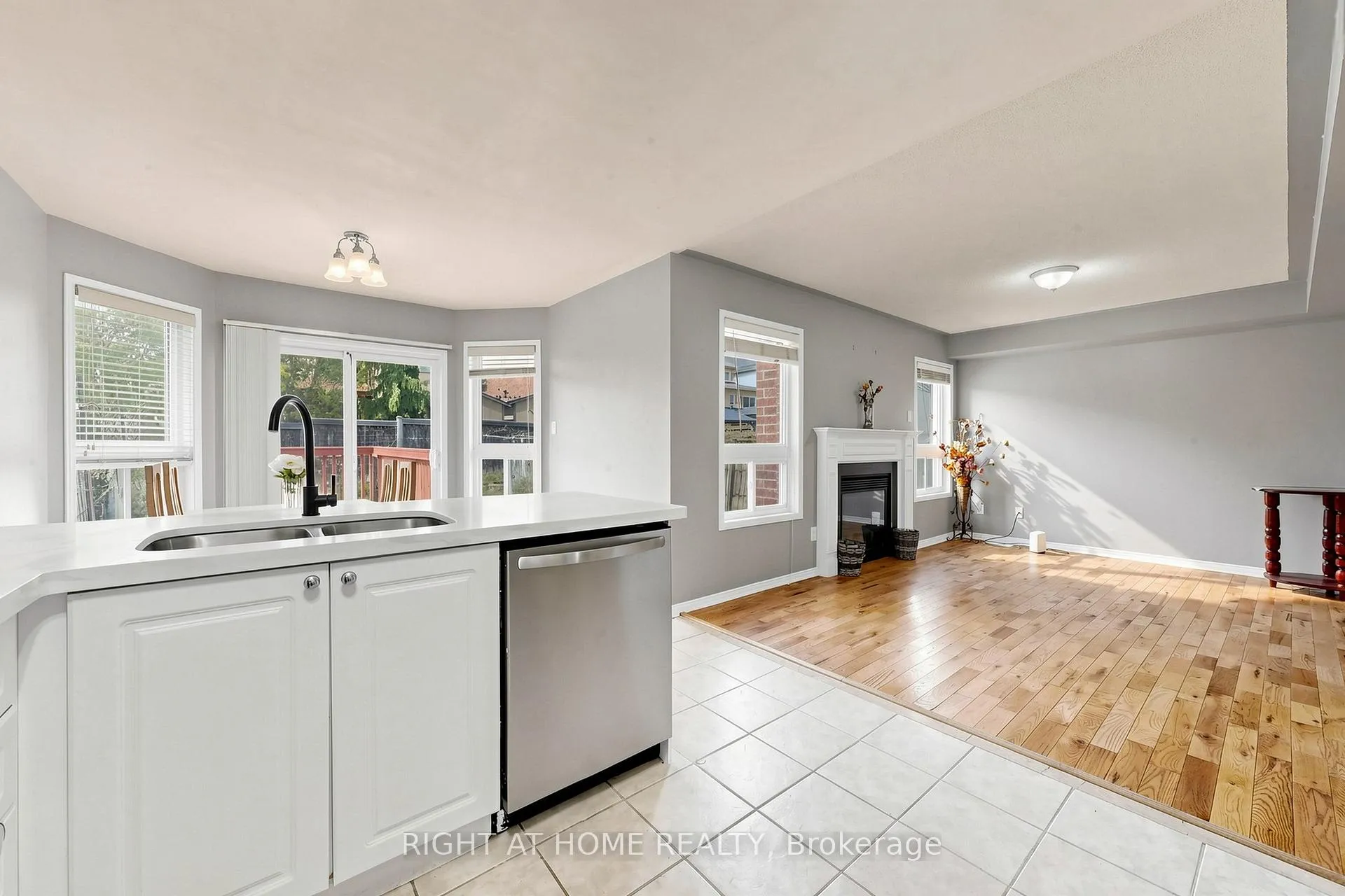 Photo 35 of 648 Blackwood Boulevard, Oshawa, Taunton — HOMEH