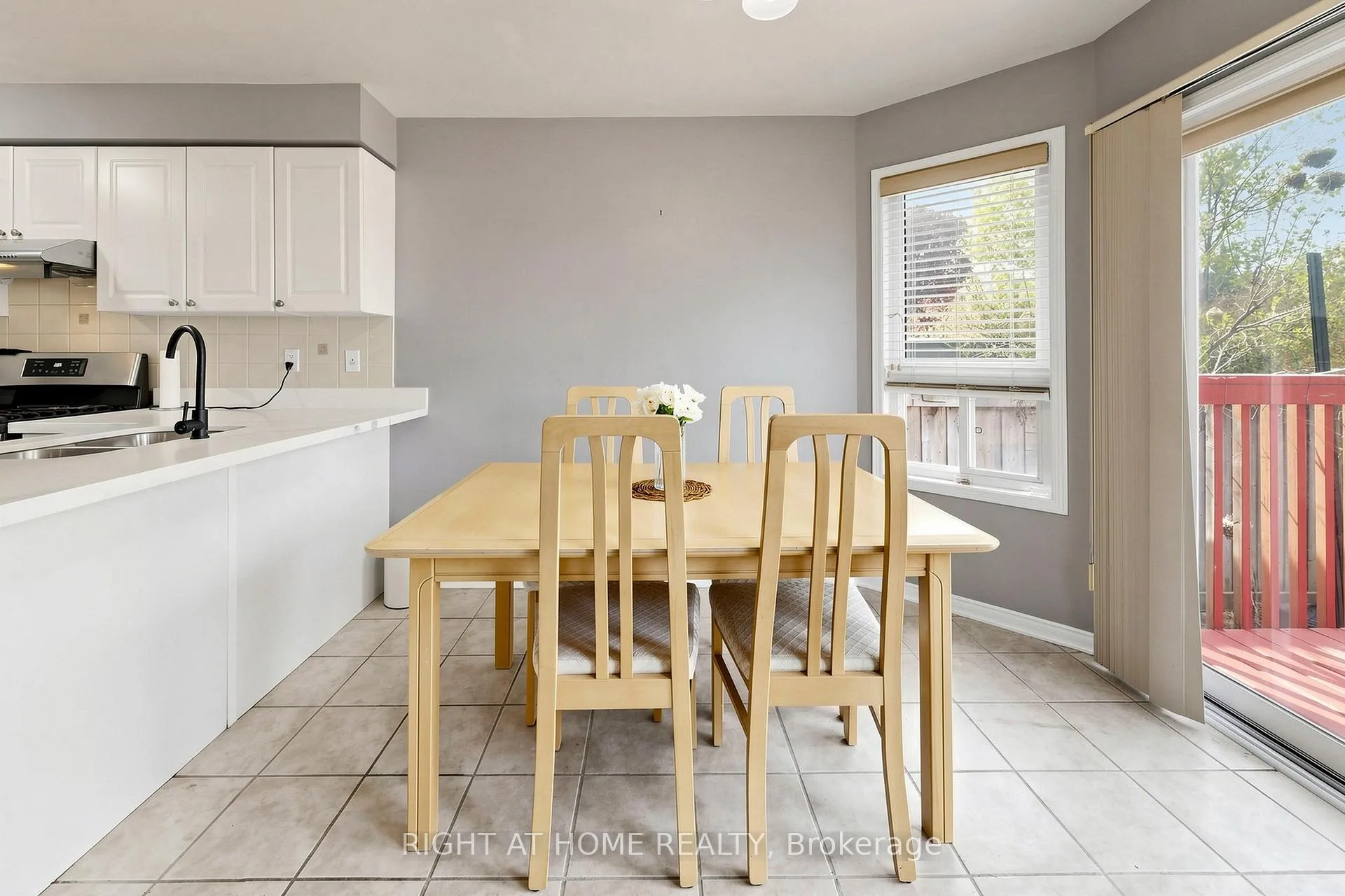 Photo 45 of 648 Blackwood Boulevard, Oshawa, Taunton — HOMEH