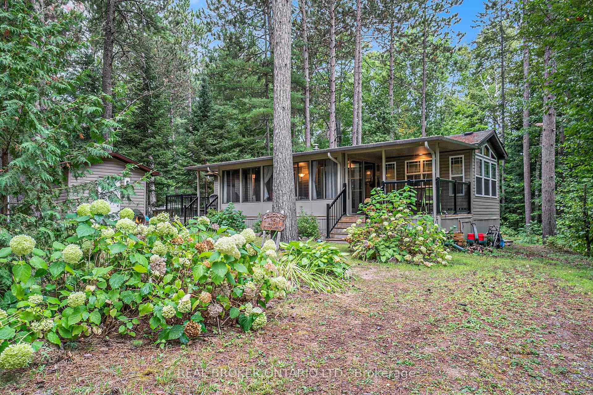Photo of Unit H10, 240 Pinewood Park Road