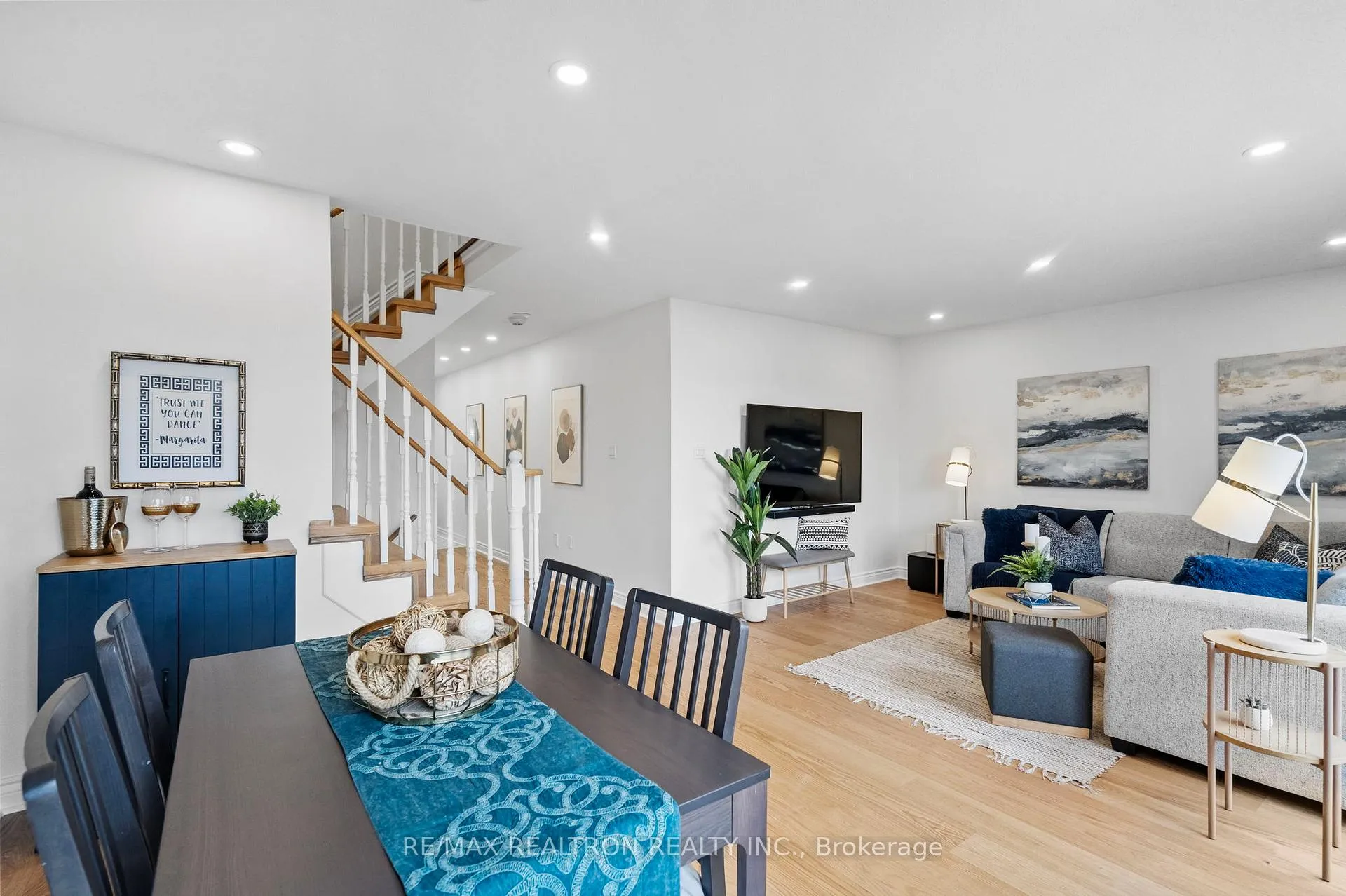 Photo 8 of 49 Torr Lane, Ajax, Central — HOMEH