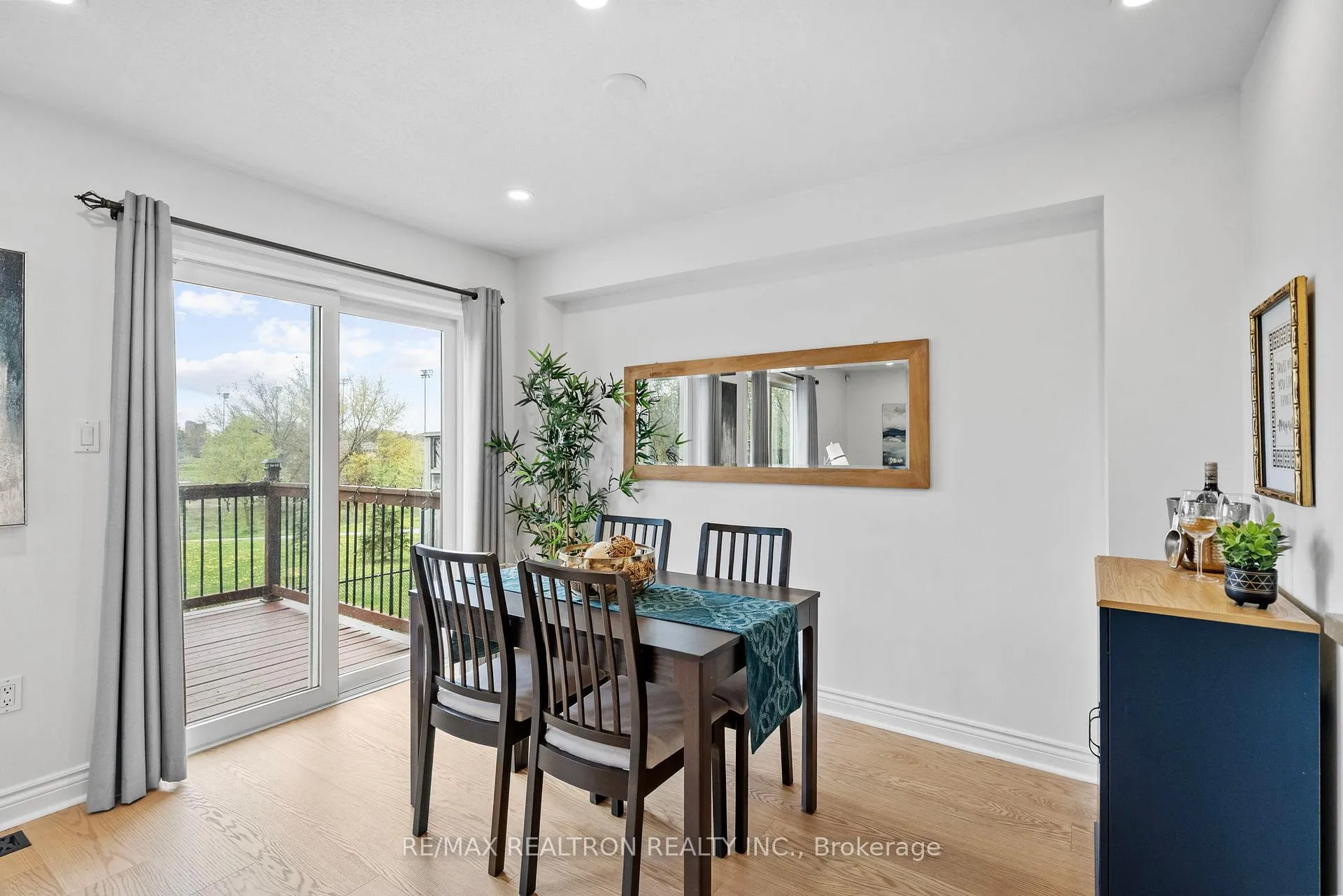 Photo 9 of 49 Torr Lane, Ajax, Central — HOMEH