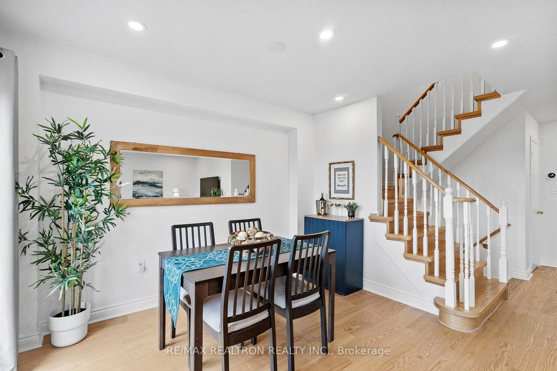 Photo 10 of 49 Torr Lane, Ajax, Central — HOMEH