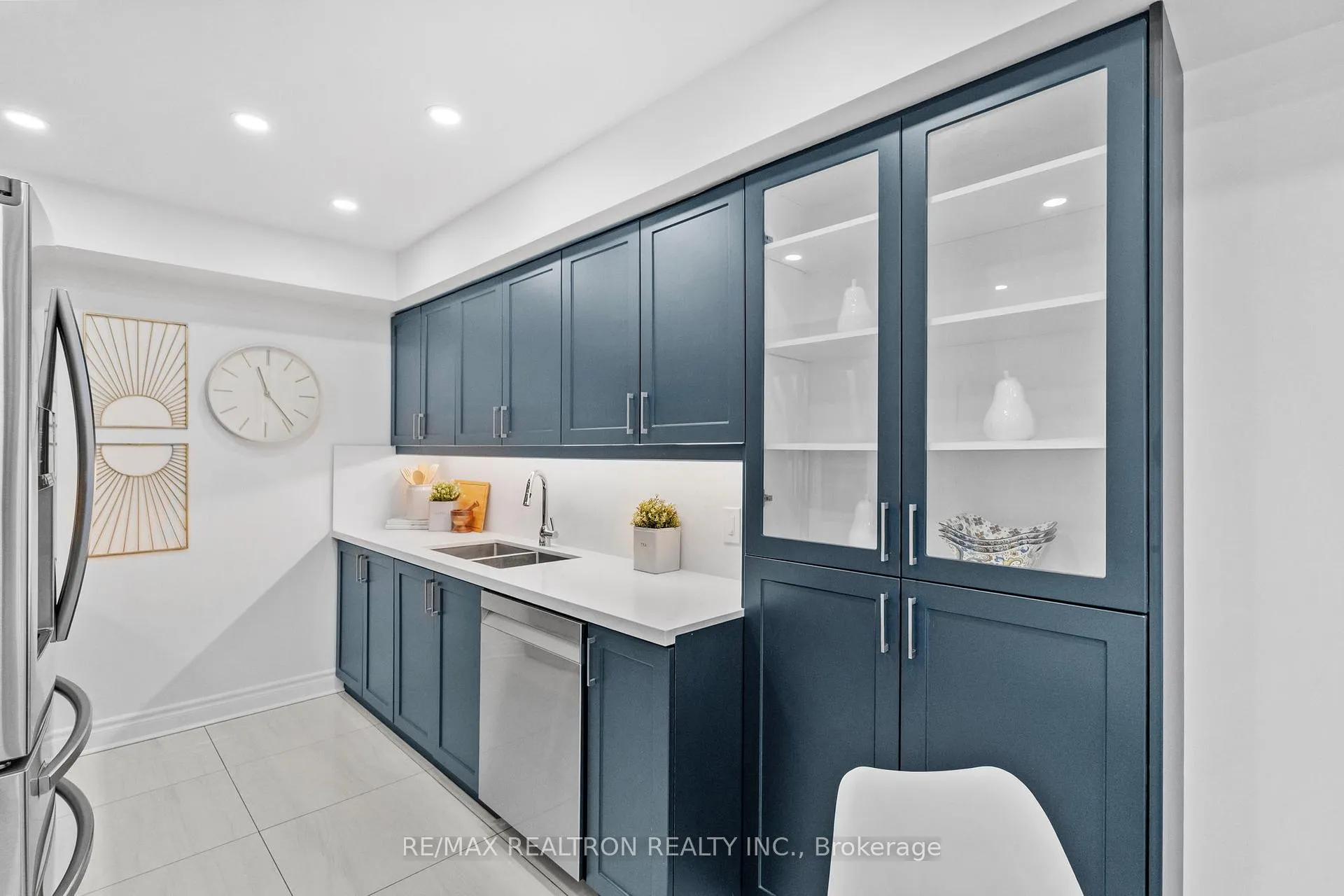 Photo 15 of 49 Torr Lane, Ajax, Central — HOMEH