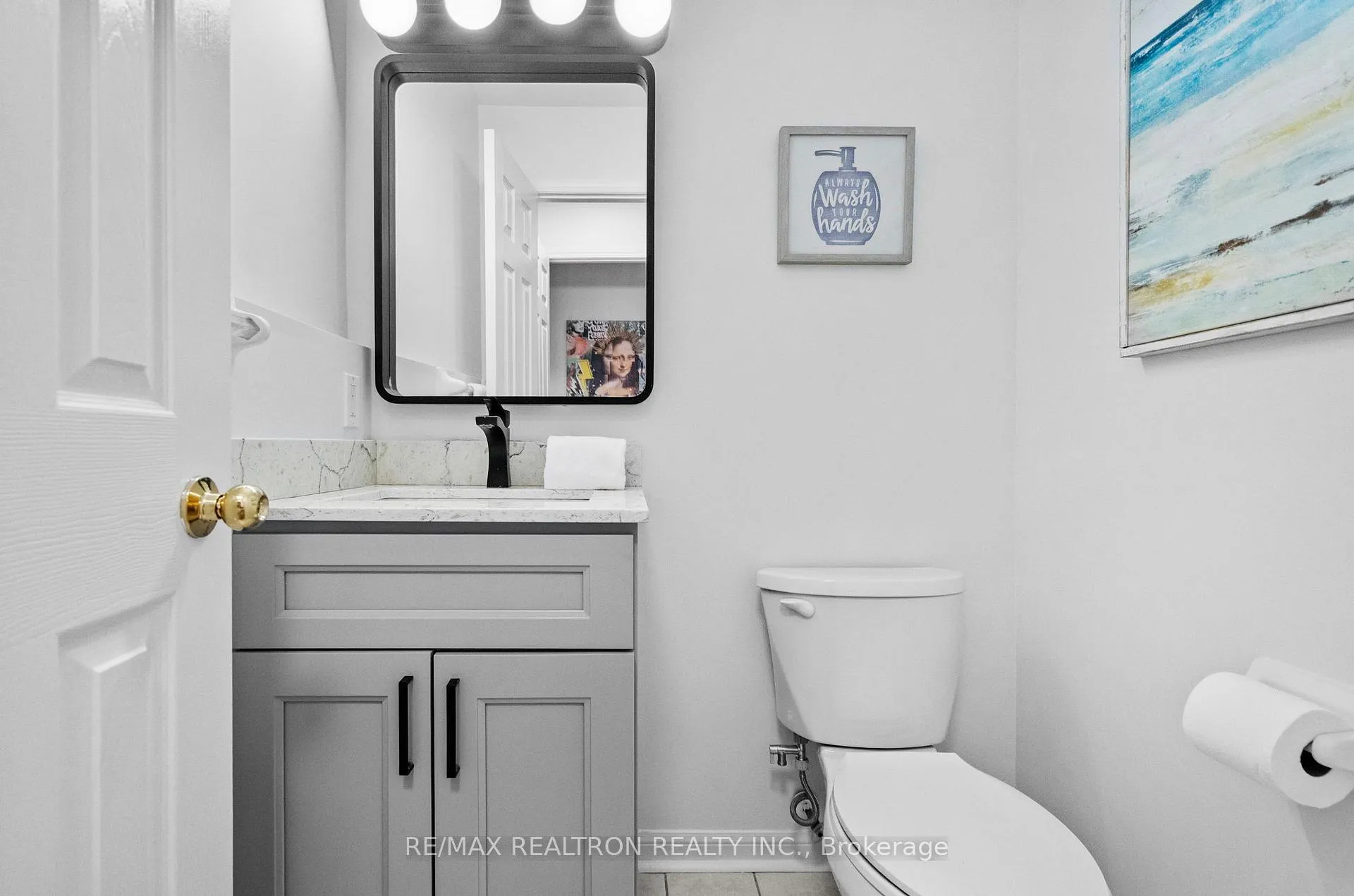 Photo 17 of 49 Torr Lane, Ajax, Central — HOMEH