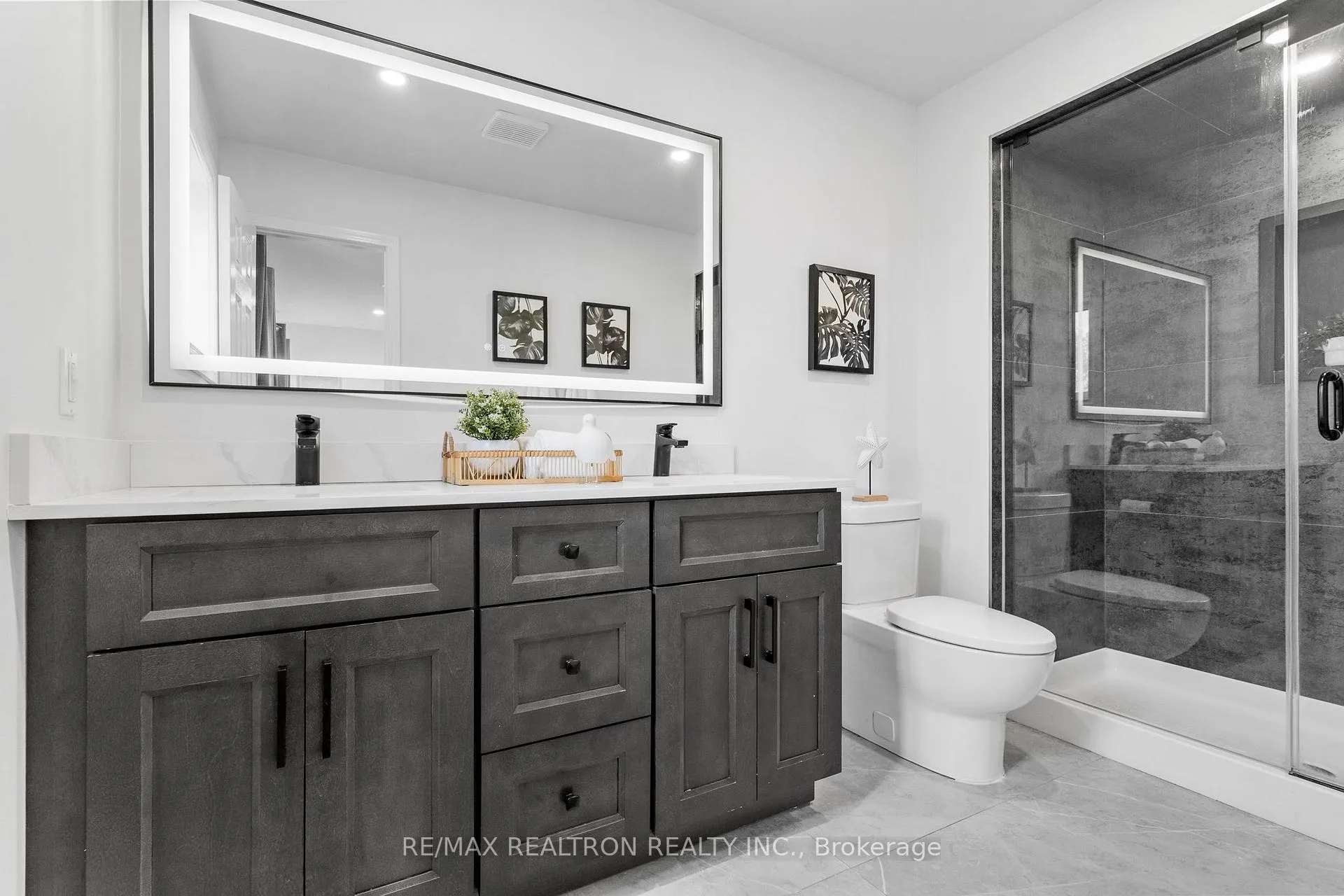 Photo 25 of 49 Torr Lane, Ajax, Central — HOMEH