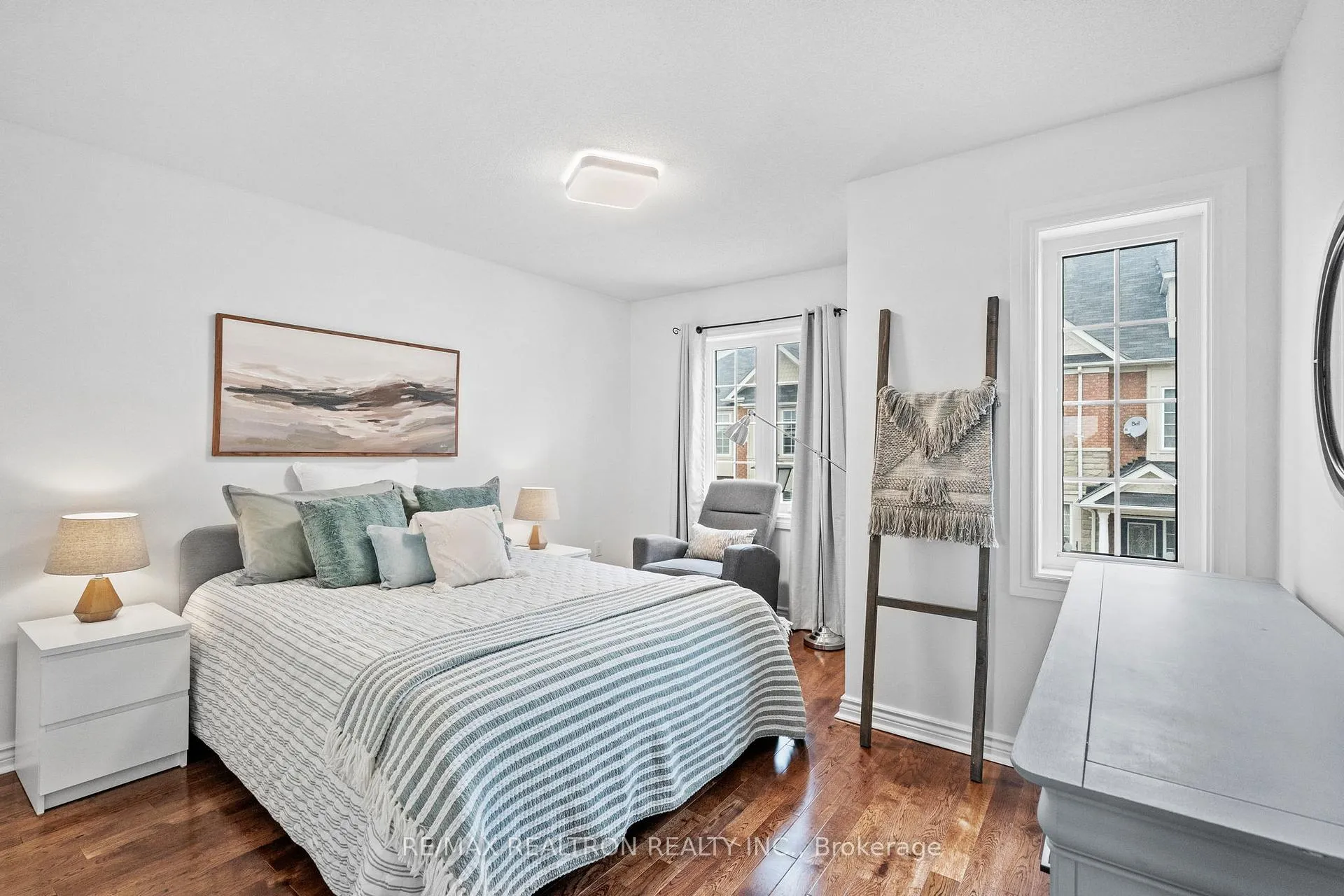 Photo 29 of 49 Torr Lane, Ajax, Central — HOMEH