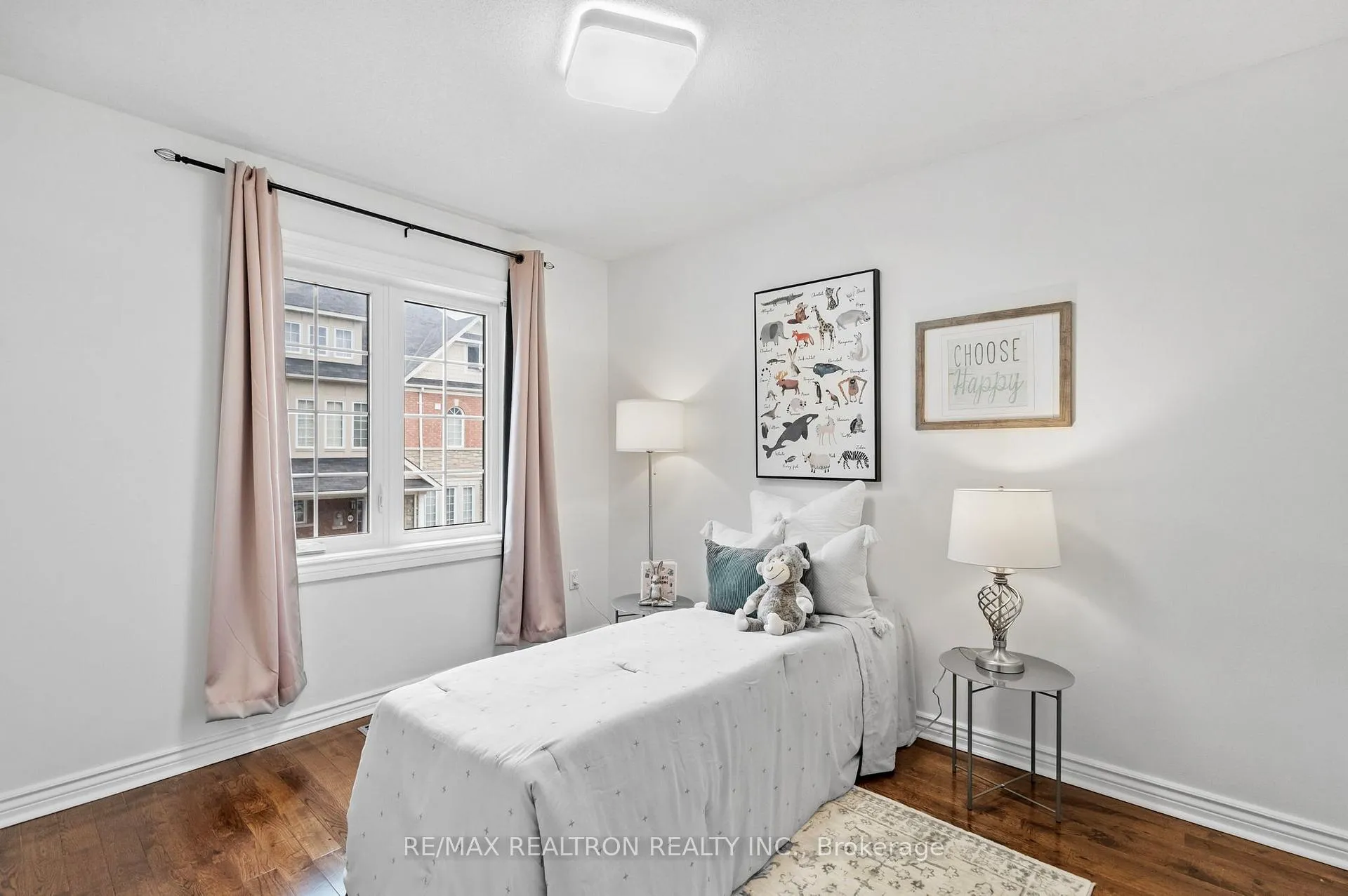 Photo 33 of 49 Torr Lane, Ajax, Central — HOMEH