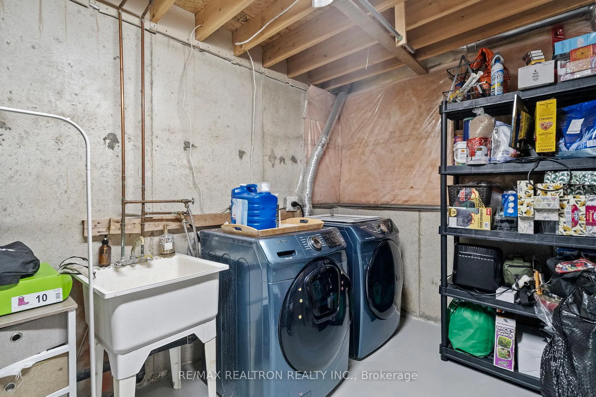 Photo 42 of 49 Torr Lane, Ajax, Central — HOMEH