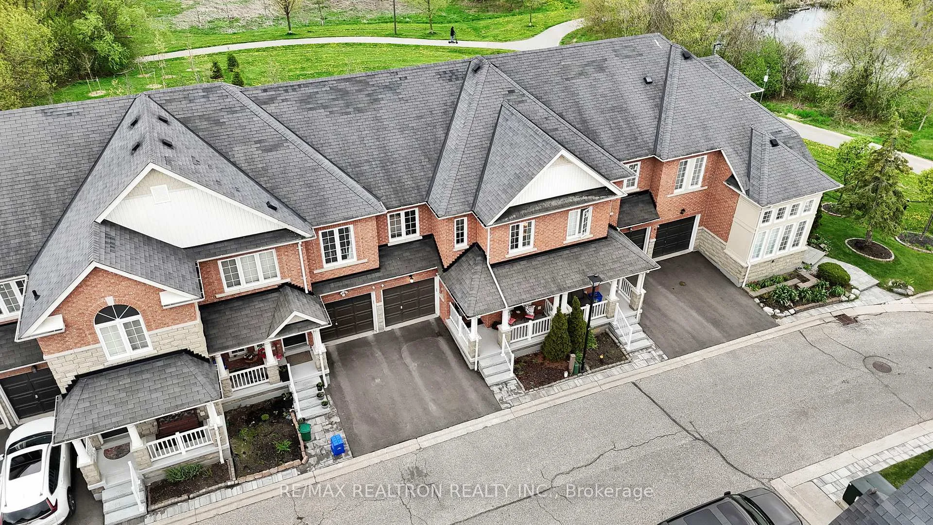 Photo 44 of 49 Torr Lane, Ajax, Central — HOMEH
