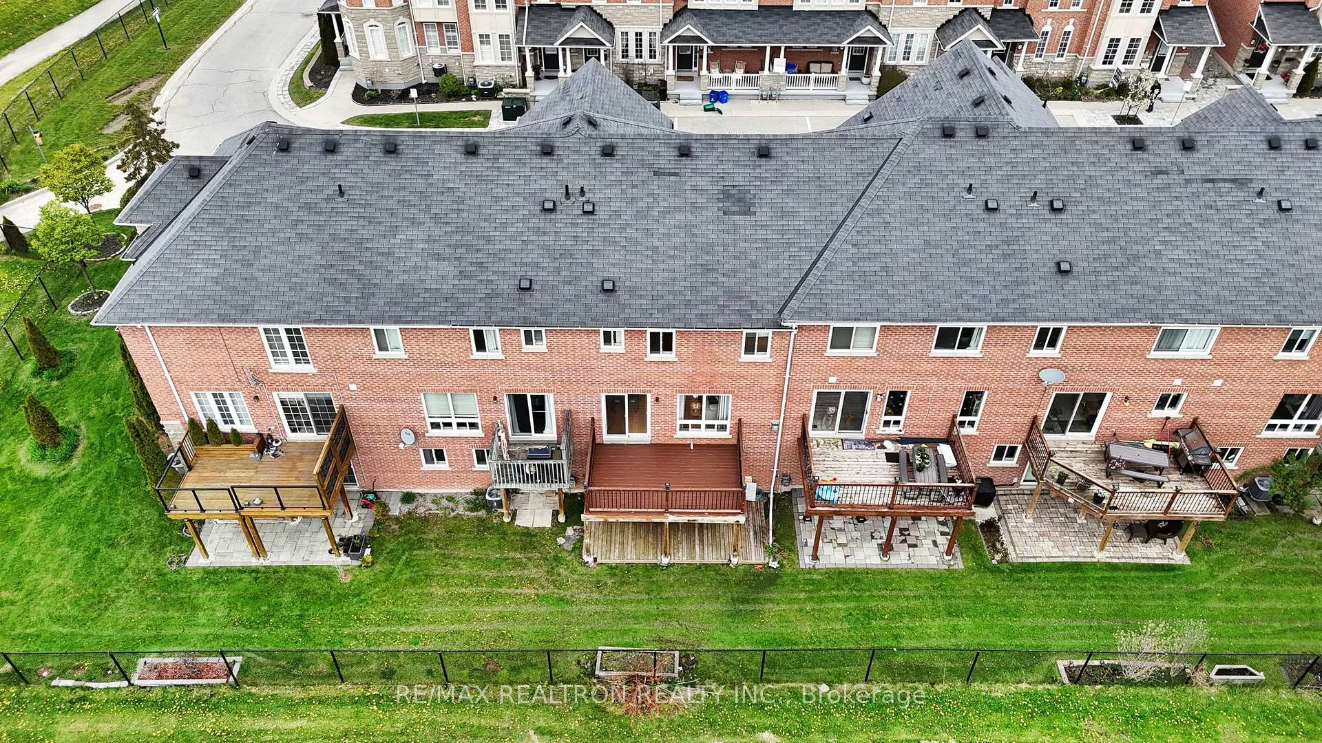 Photo 46 of 49 Torr Lane, Ajax, Central — HOMEH