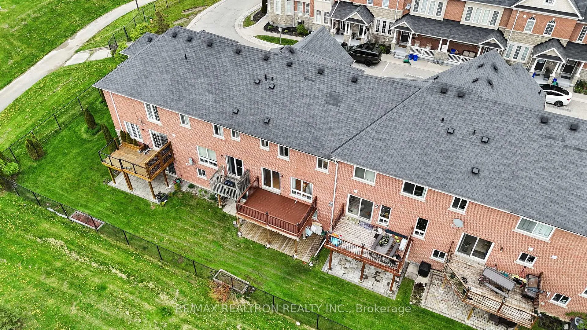 Photo 47 of 49 Torr Lane, Ajax, Central — HOMEH