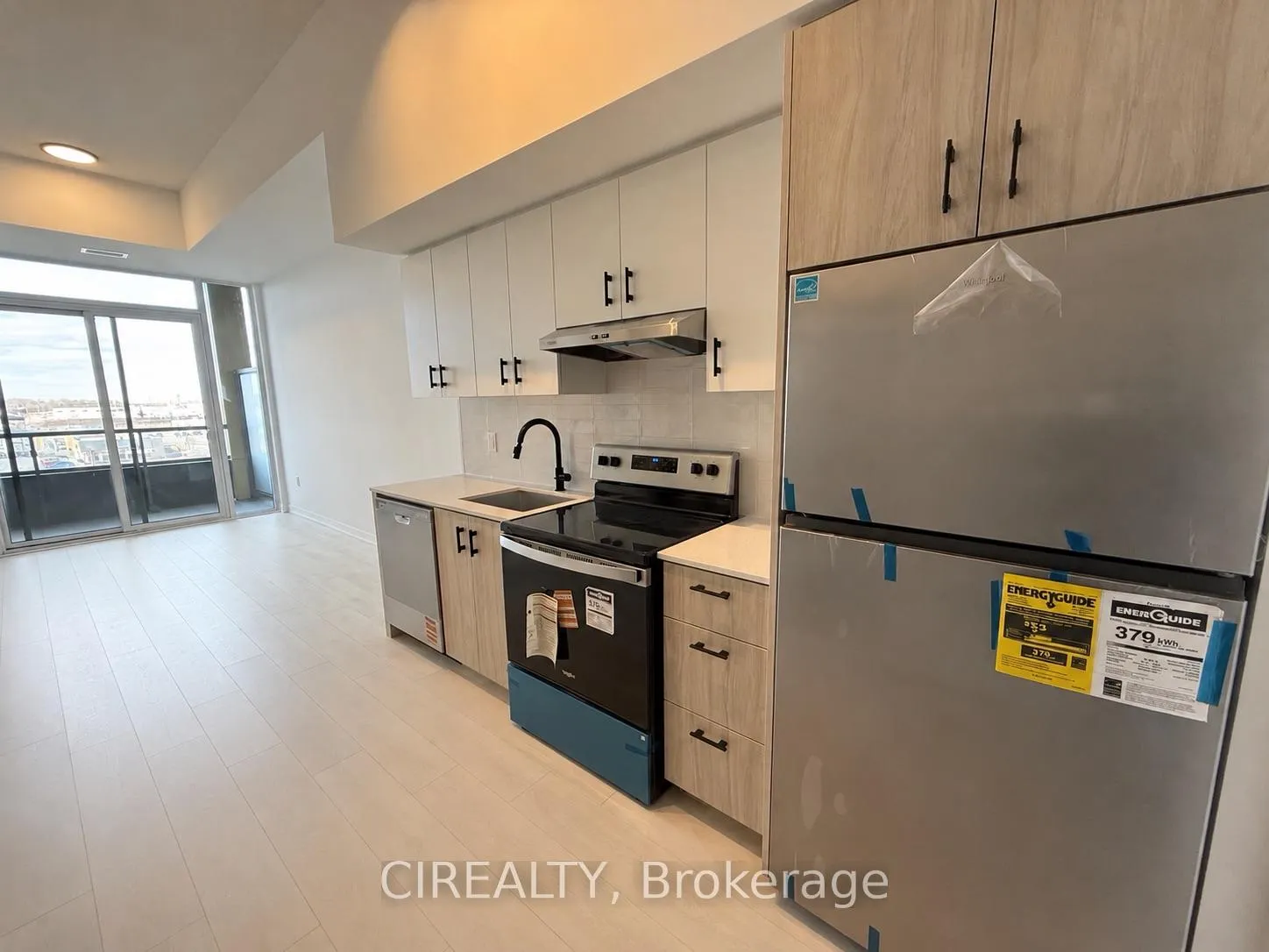 Photo 4 of Unit 528, 4878 Powers Common, Burlington, Alton — HOMEH