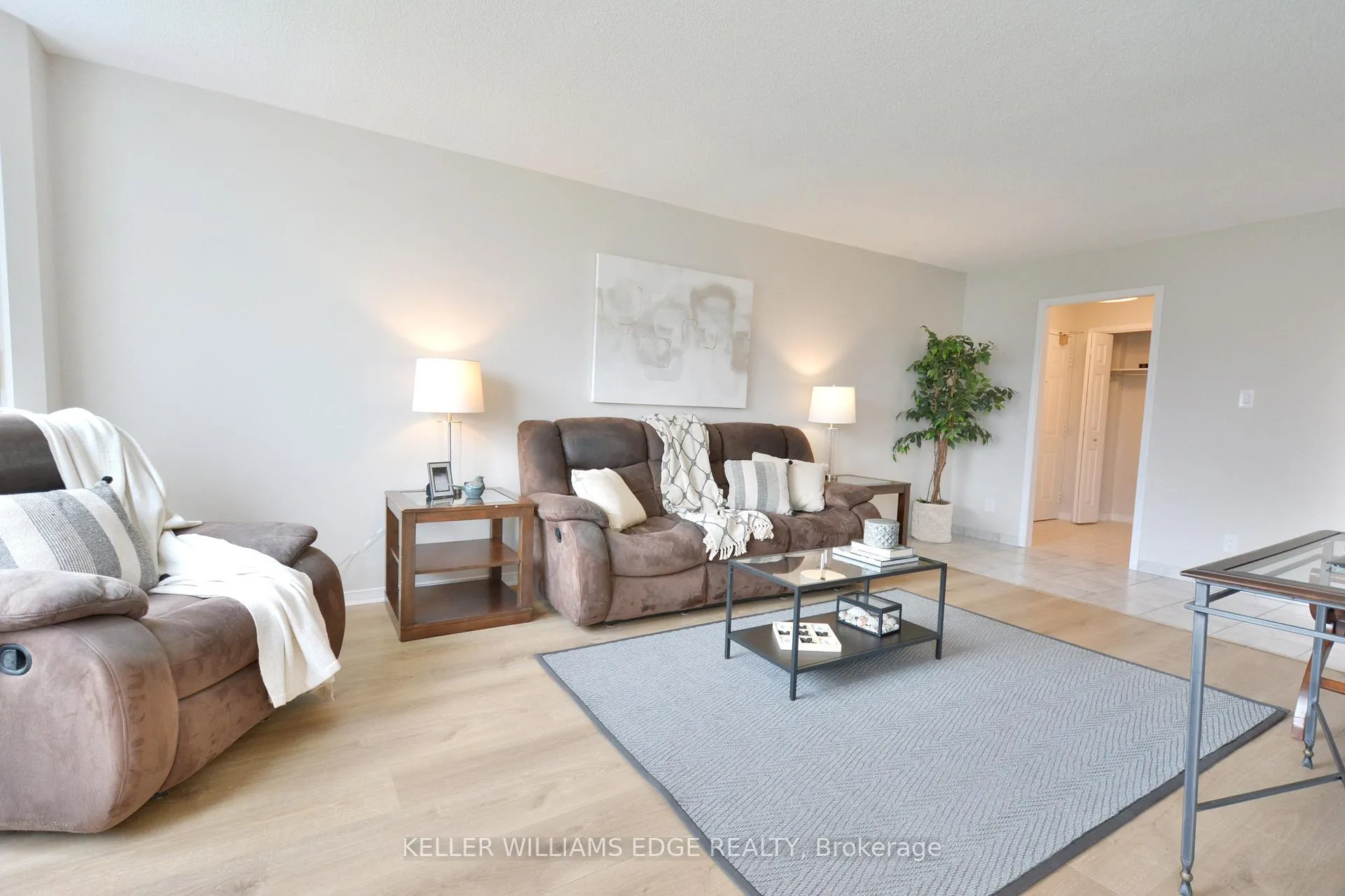 Photo 5 of 180 Limeridge Road W, Hamilton, Rolston — HOMEH