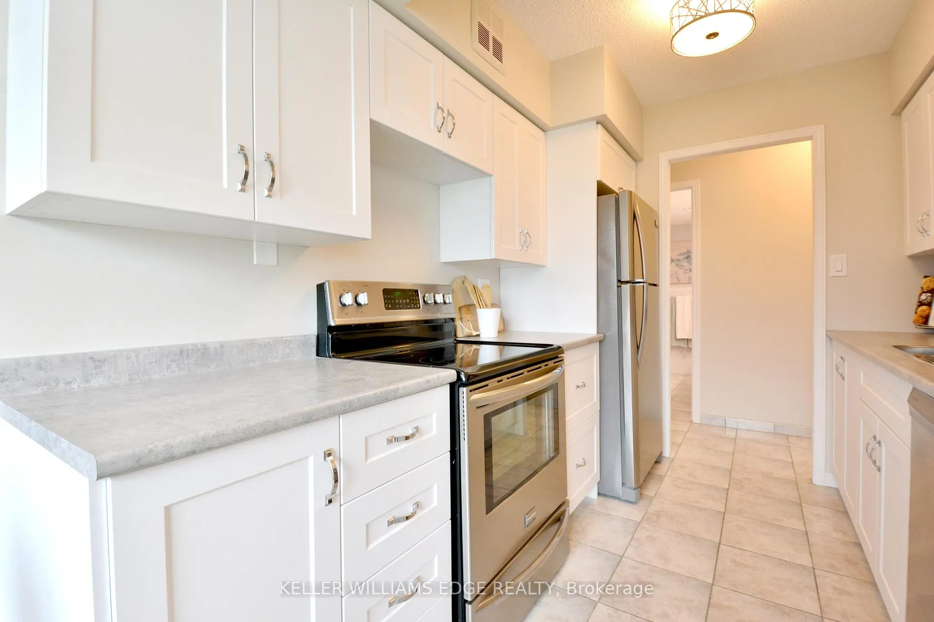 Photo 8 of 180 Limeridge Road W, Hamilton, Rolston — HOMEH