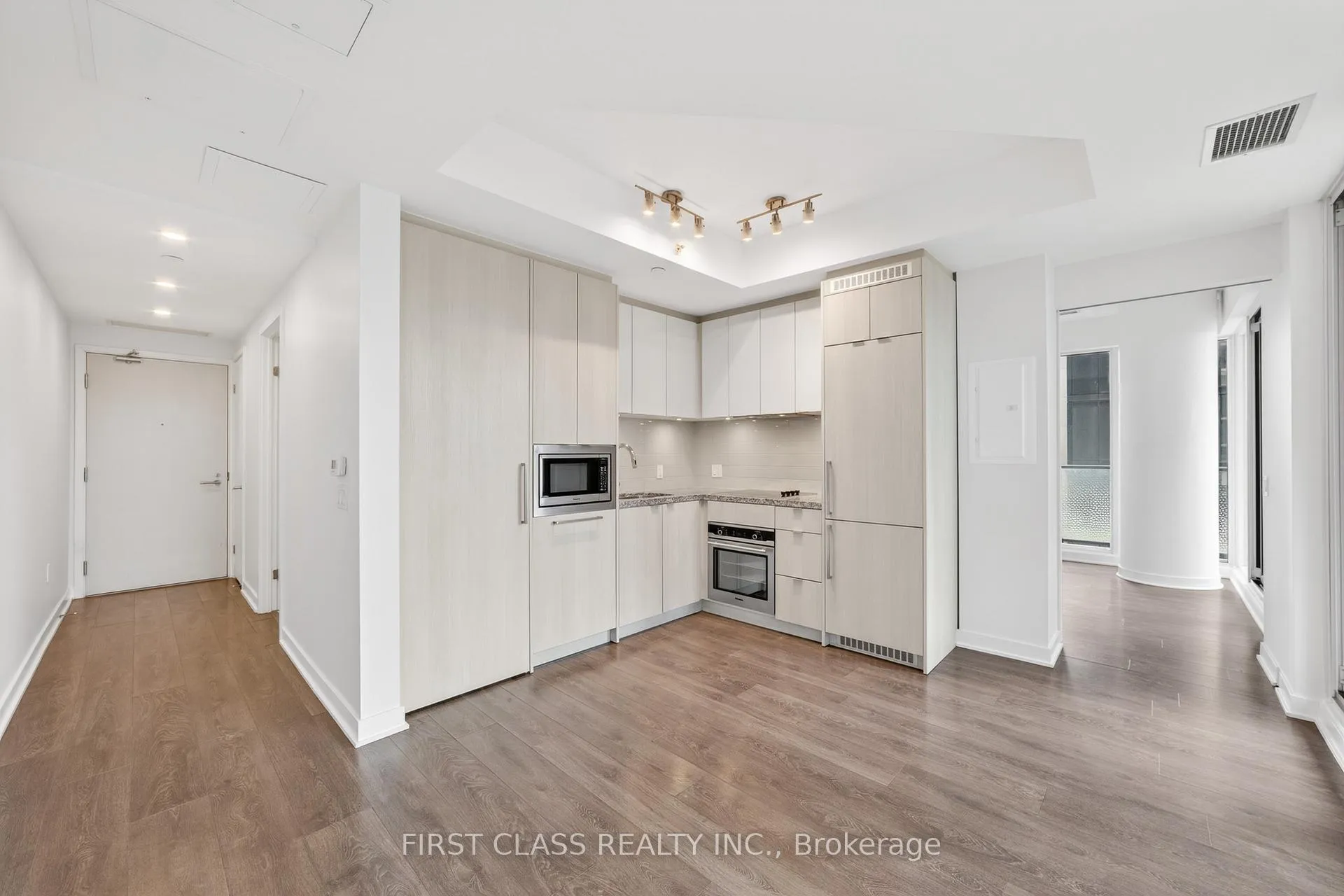 Photo 5 of Unit 1709, 115 Blue Jays Way, Toronto, Waterfront Communities — HOMEH