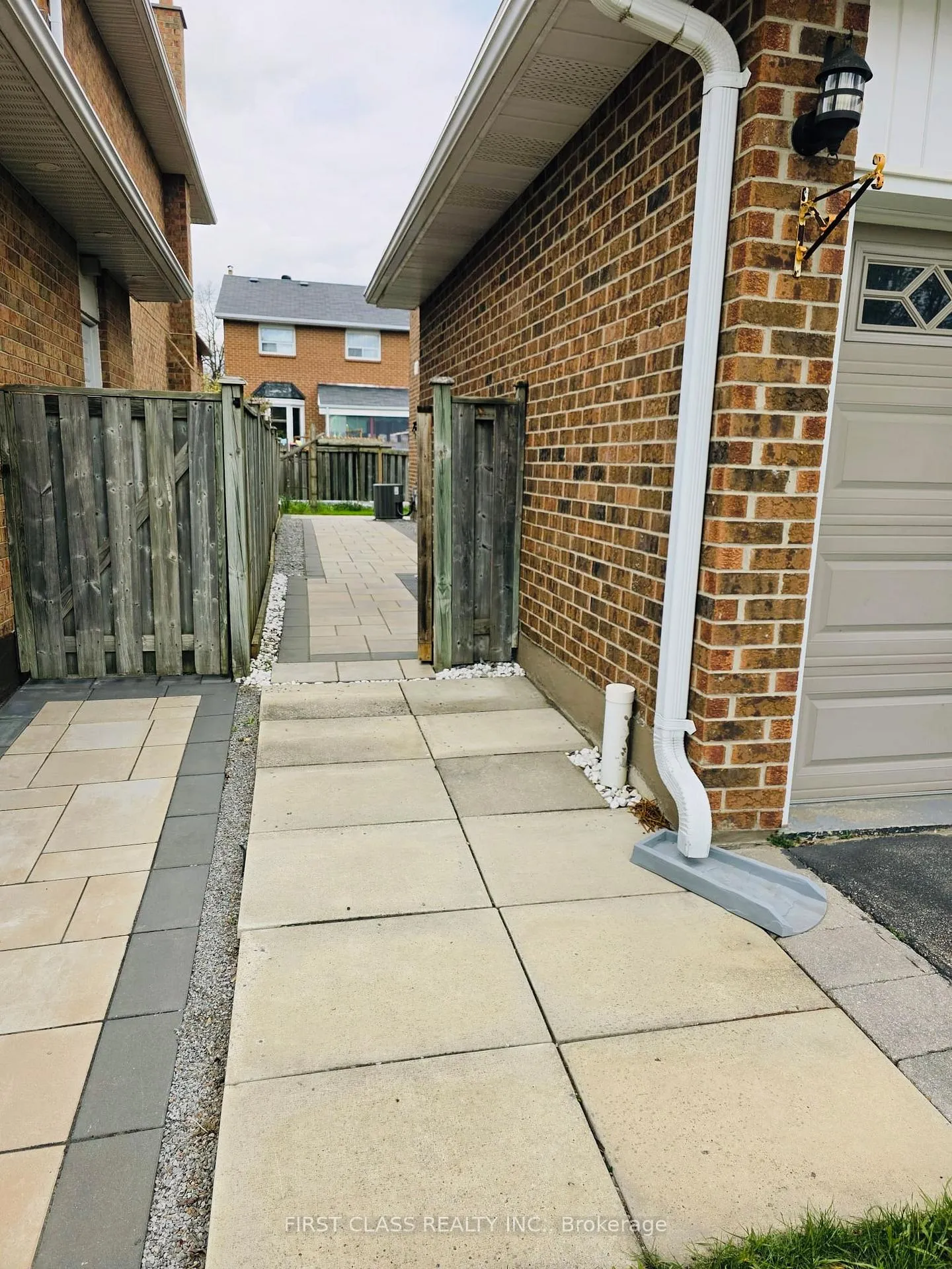 Photo 37 of 59 Calverley Trail, Scarborough, Highland Creek — HOMEH