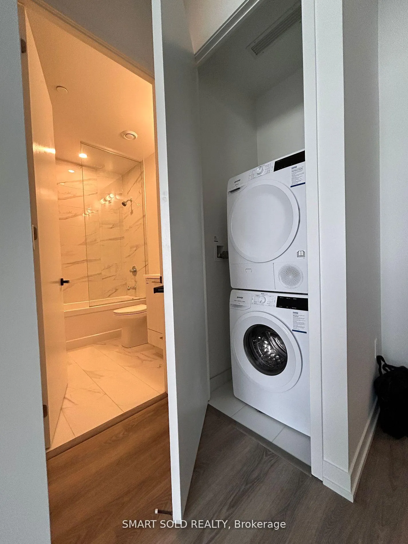 Photo 10 of Unit 608, 195 Commerce Street, Vaughan, Vaughan Corporate Centre — HOMEH